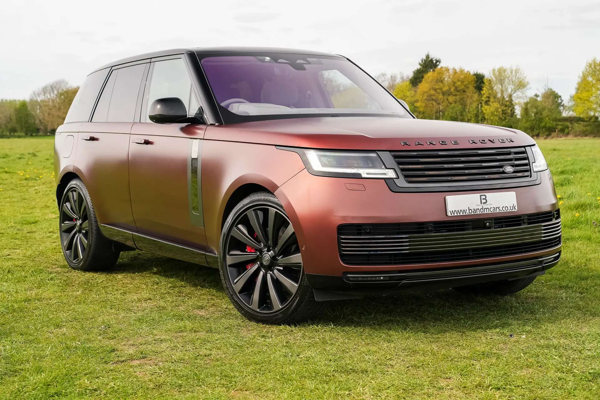A 2023 LAND ROVER RANGE ROVER 4.4 P530 V8 SV 4dr Auto A 2023 LAND ROVER RANGE ROVER 4.4 P530 V8 SV 4dr Auto