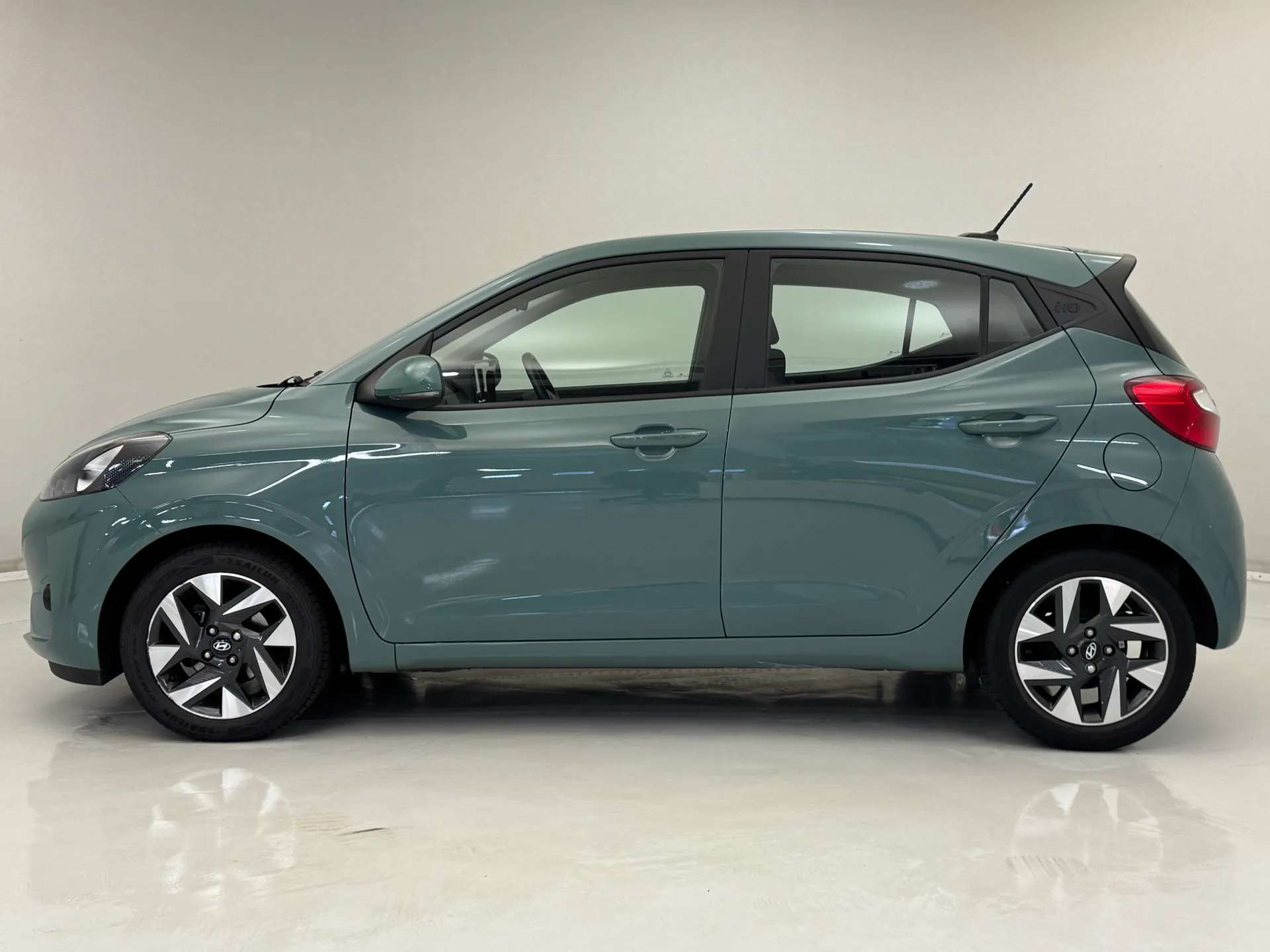 2023 HYUNDAI I10 2023 HYUNDAI I10