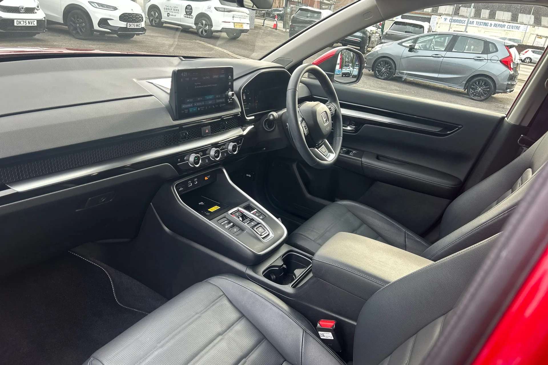 A 2024 HONDA CR-V 2.0 eHEV Advance 5dr eCVT A 2024 HONDA CR-V 2.0 eHEV Advance 5dr eCVT