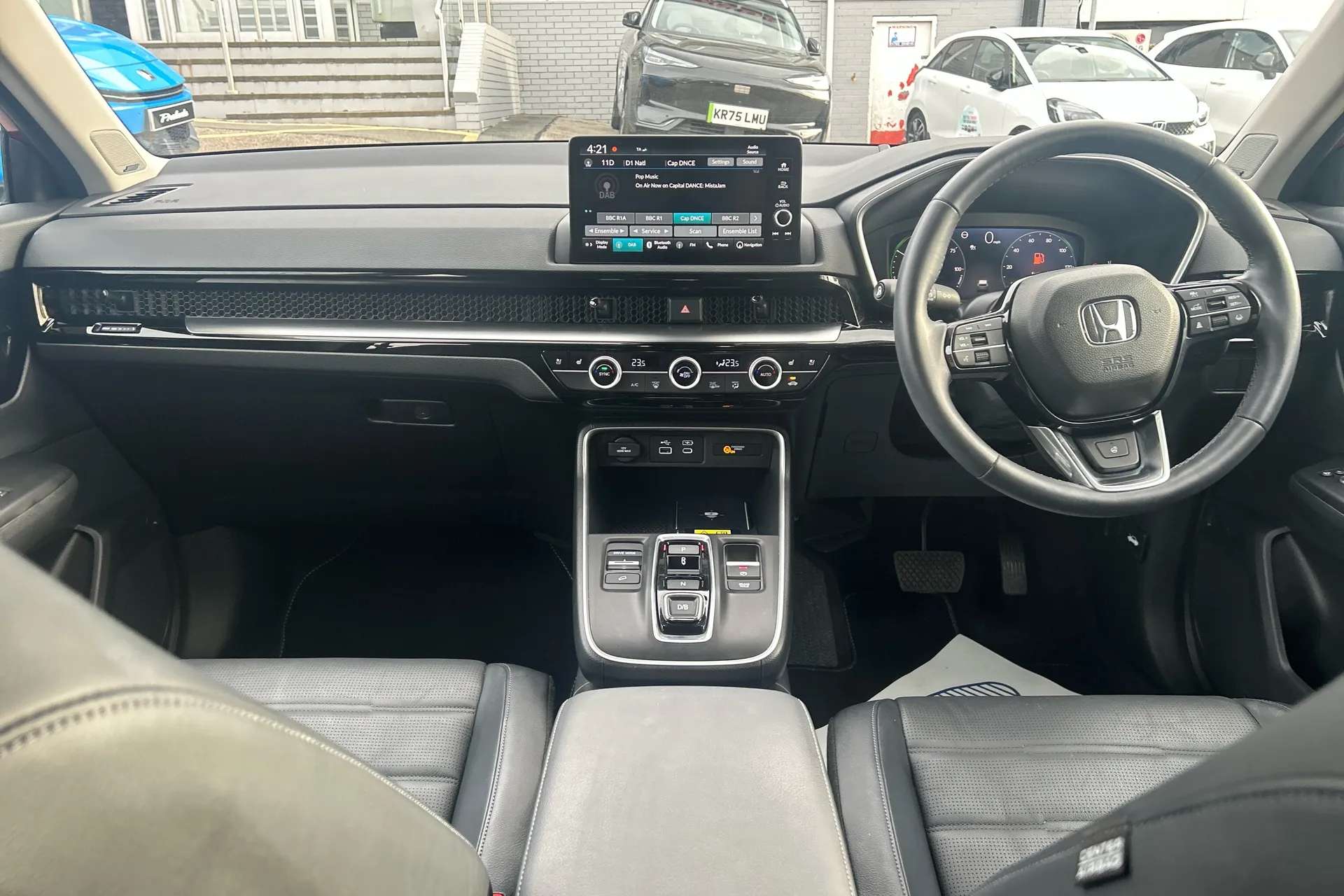 A 2024 HONDA CR-V 2.0 eHEV Advance 5dr eCVT A 2024 HONDA CR-V 2.0 eHEV Advance 5dr eCVT