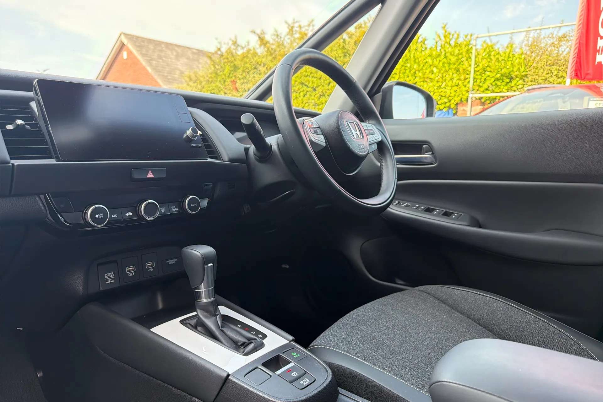 A 2025 HONDA JAZZ 1.5 i-MMD Hybrid Advance 5dr eCVT A 2025 HONDA JAZZ 1.5 i-MMD Hybrid Advance 5dr eCVT