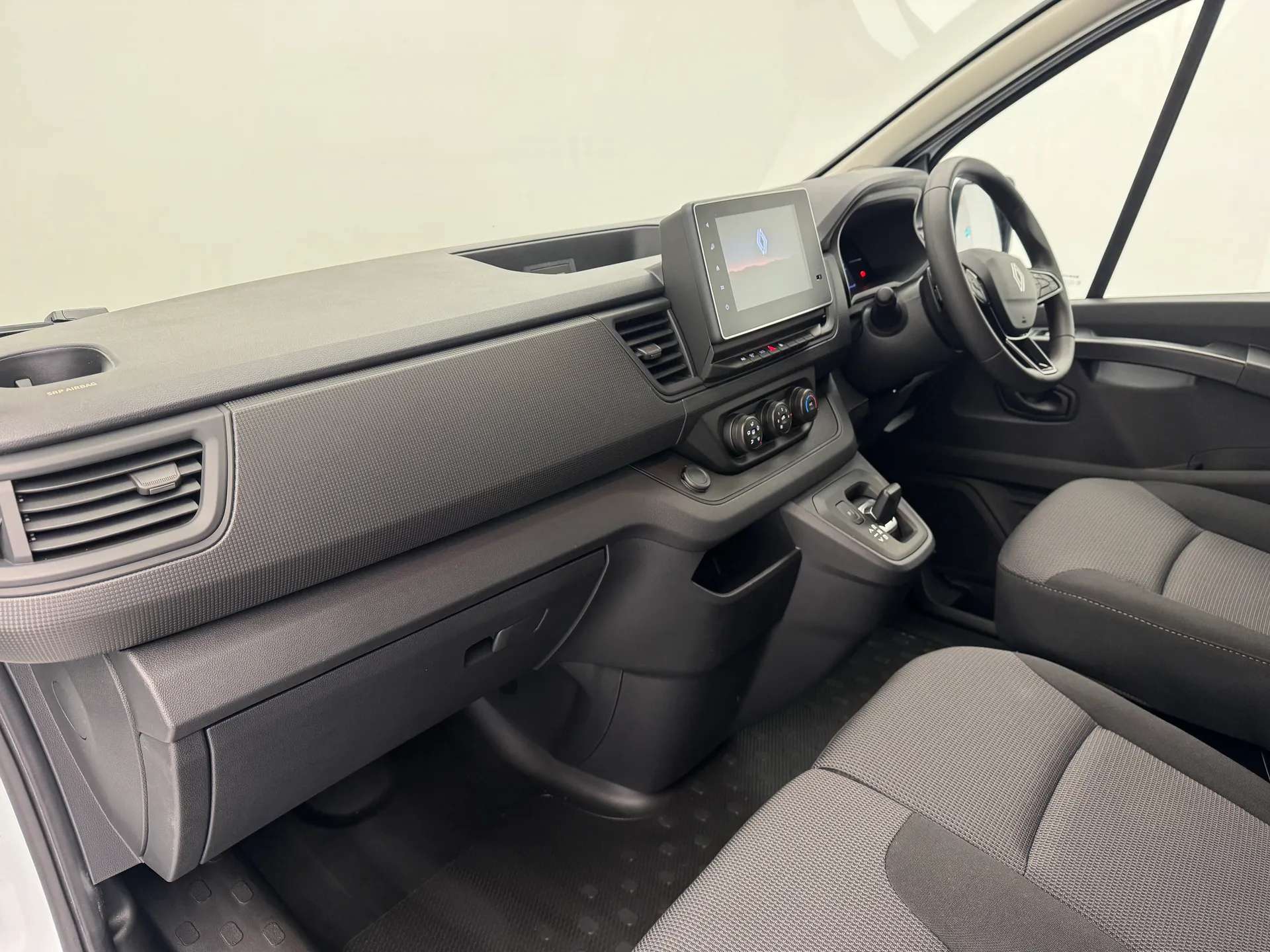 2025 RENAULT TRAFIC 2025 RENAULT TRAFIC
