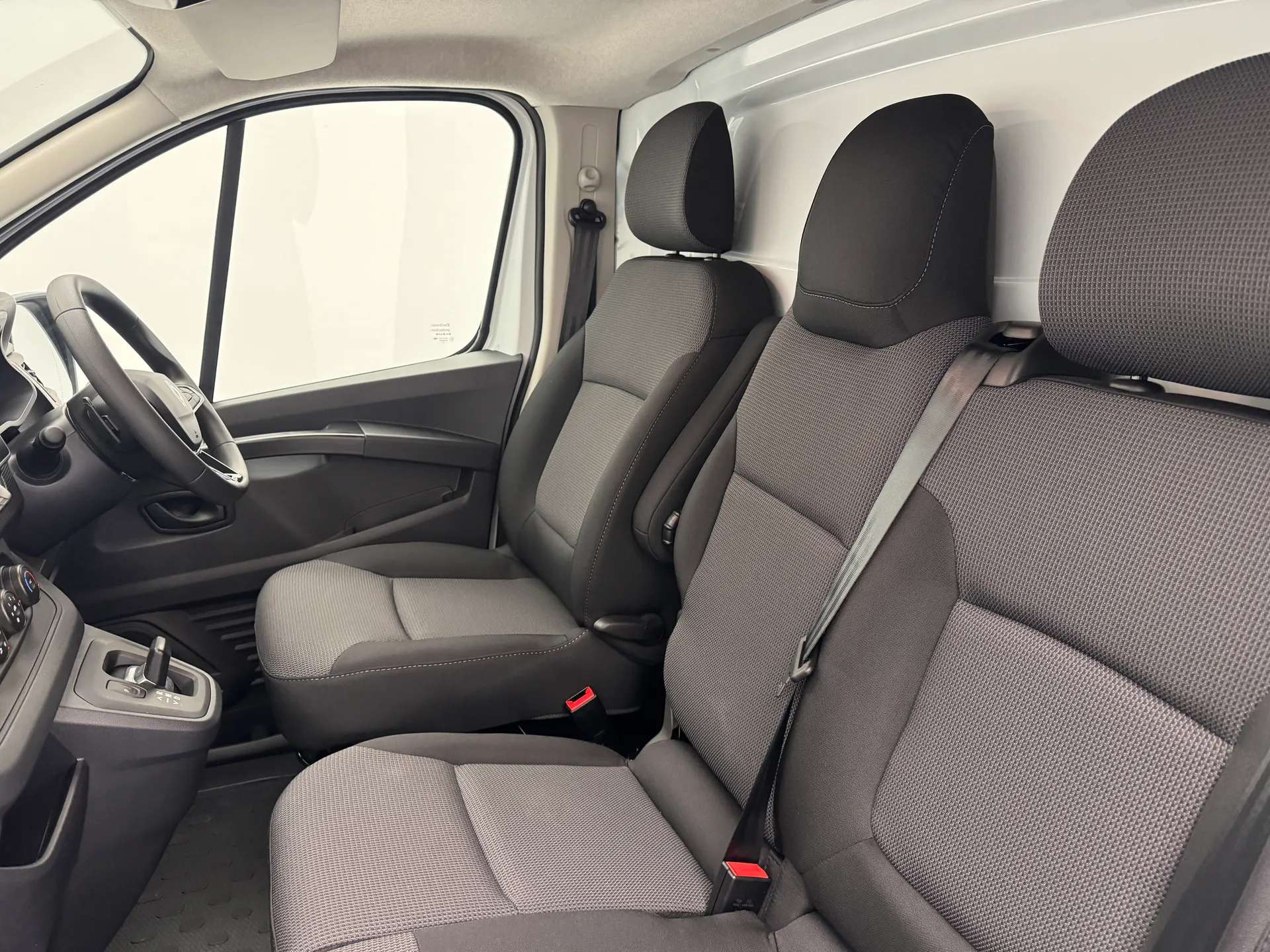 2025 RENAULT TRAFIC 2025 RENAULT TRAFIC