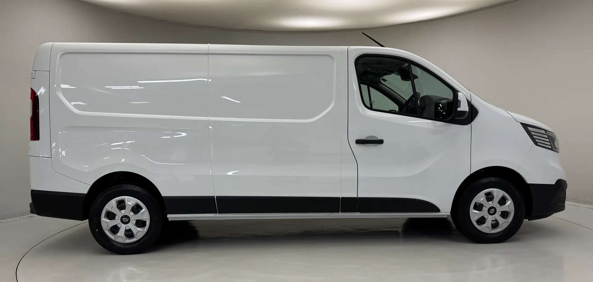2026 RENAULT TRAFIC 2026 RENAULT TRAFIC