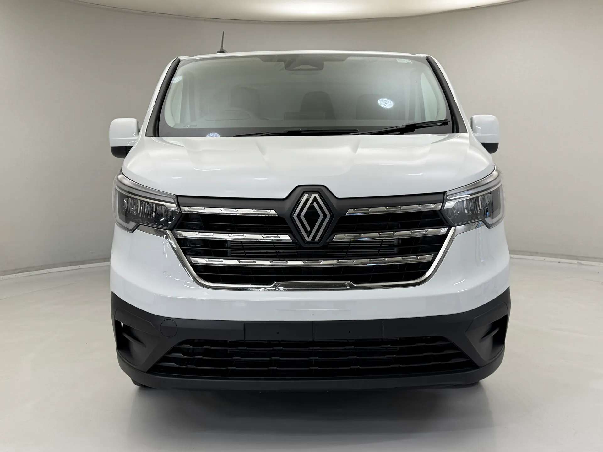 2026 RENAULT TRAFIC 2026 RENAULT TRAFIC