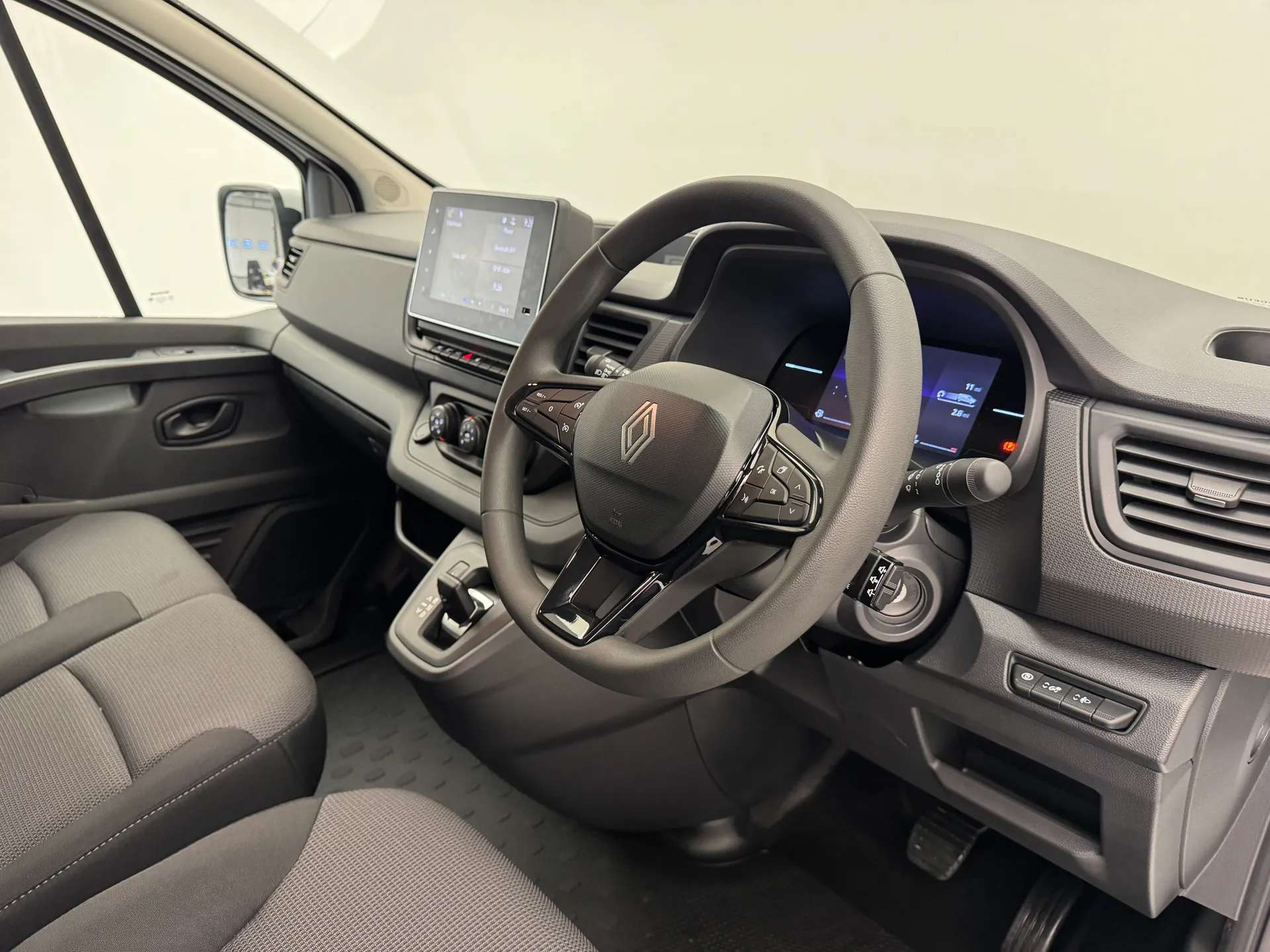 2026 RENAULT TRAFIC 2026 RENAULT TRAFIC
