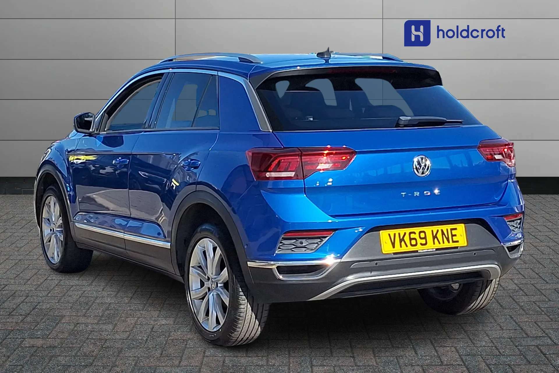 A 2019 VOLKSWAGEN T-ROC 1.5 TSI EVO SEL 5dr DSG A 2019 VOLKSWAGEN T-ROC 1.5 TSI EVO SEL 5dr DSG