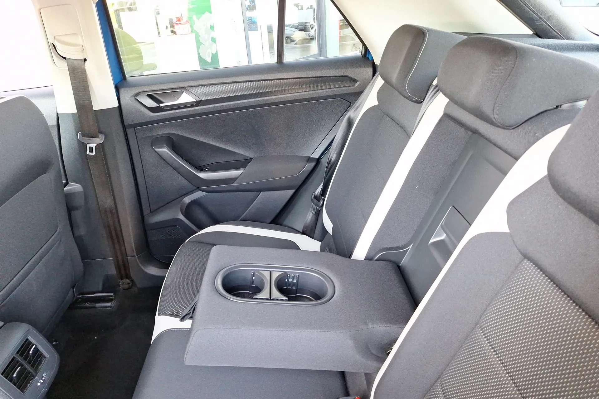 2019 VOLKSWAGEN T-ROC 2019 VOLKSWAGEN T-ROC