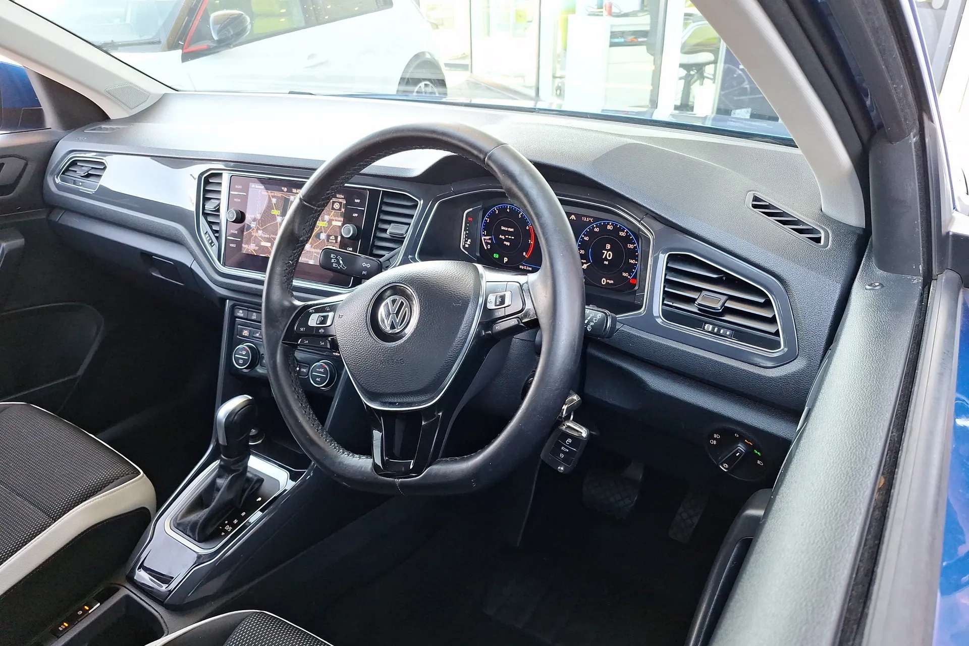 2019 VOLKSWAGEN T-ROC 2019 VOLKSWAGEN T-ROC
