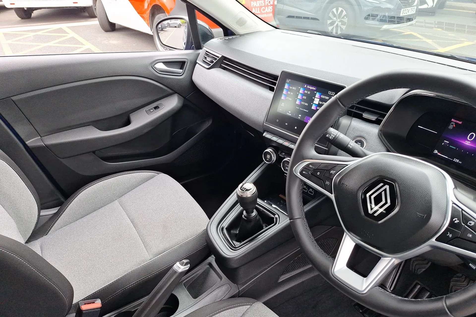 2024 RENAULT CLIO 2024 RENAULT CLIO