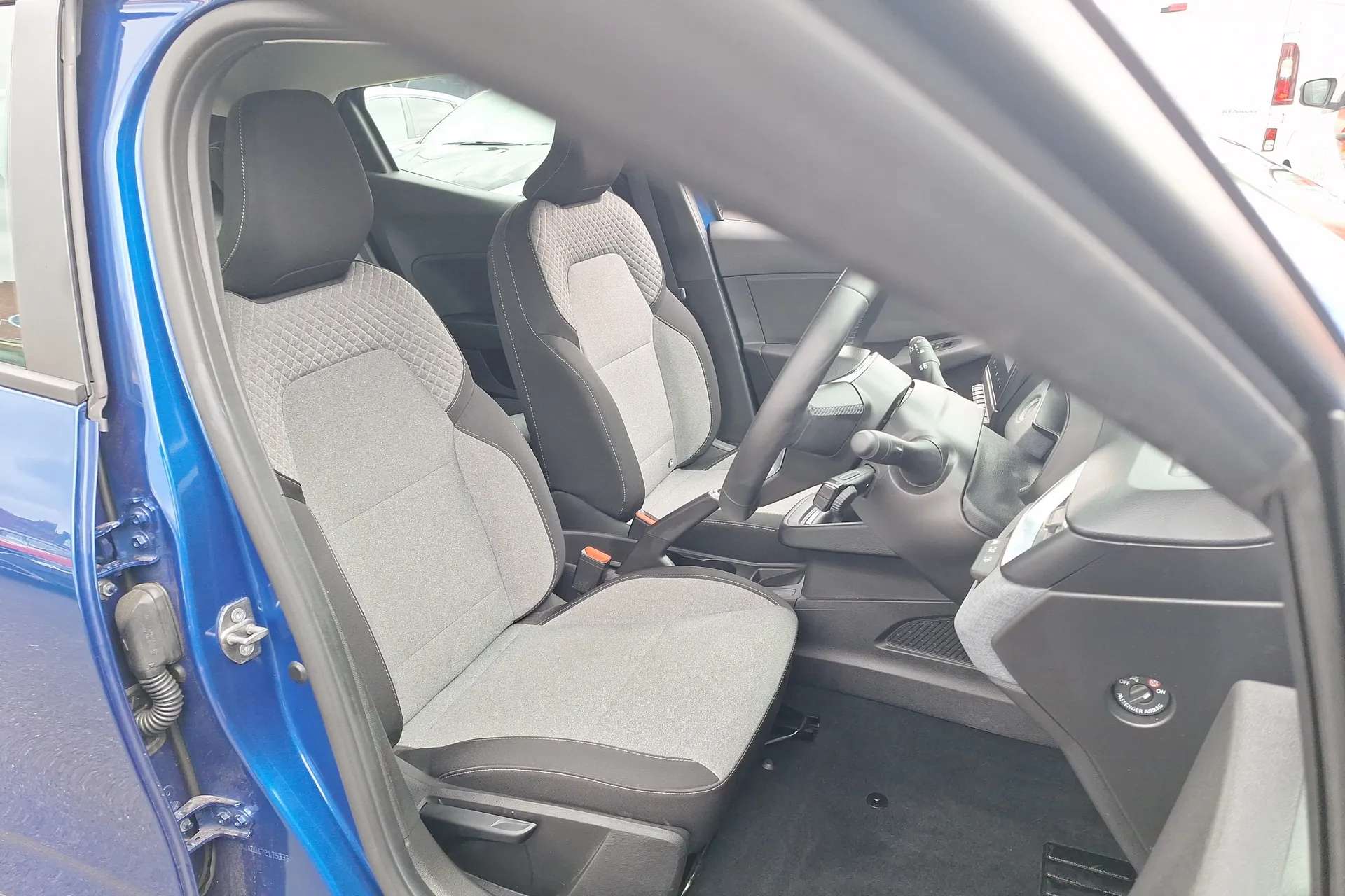 2024 RENAULT CLIO 2024 RENAULT CLIO