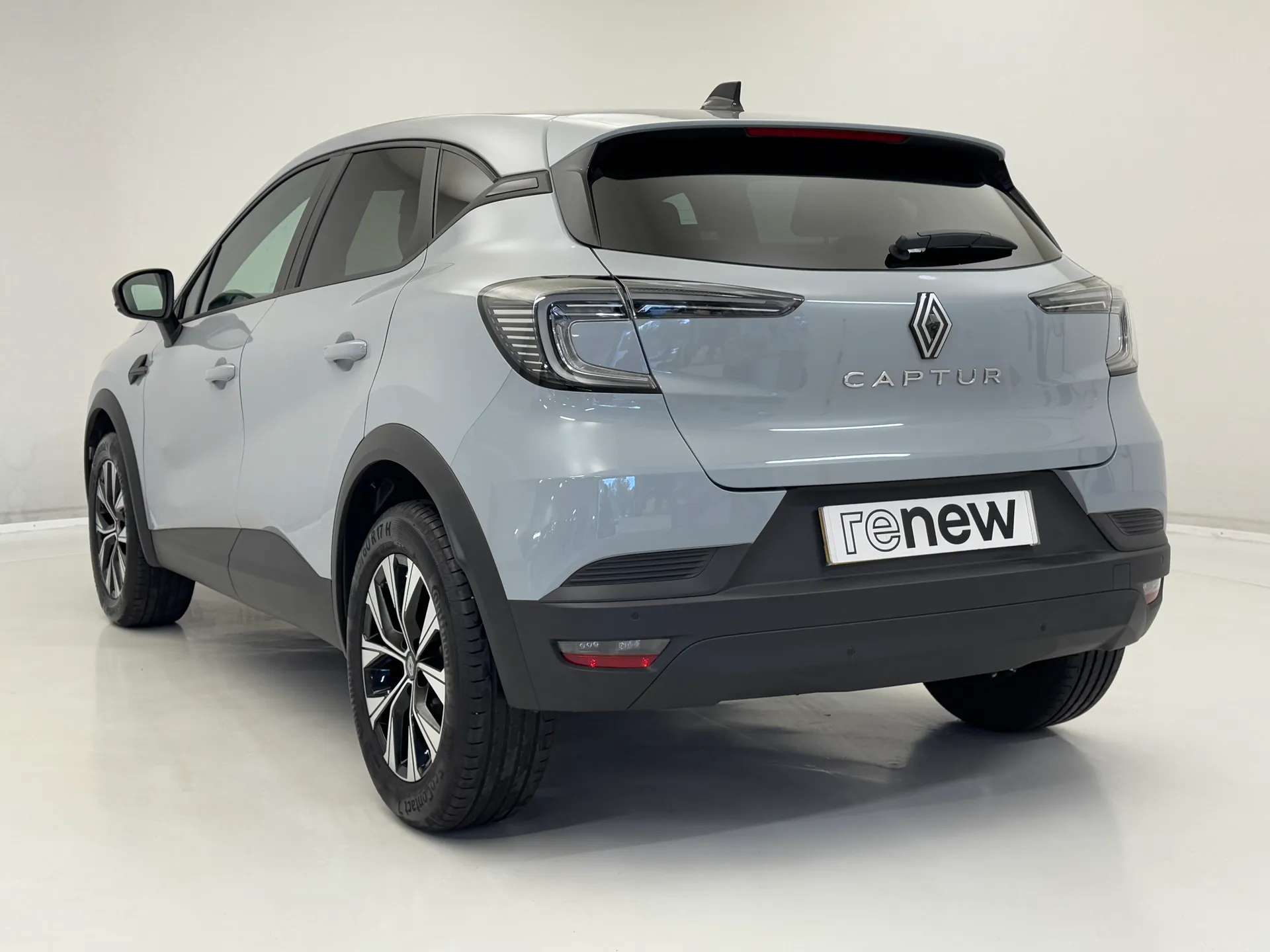 2025 RENAULT CAPTUR 2025 RENAULT CAPTUR