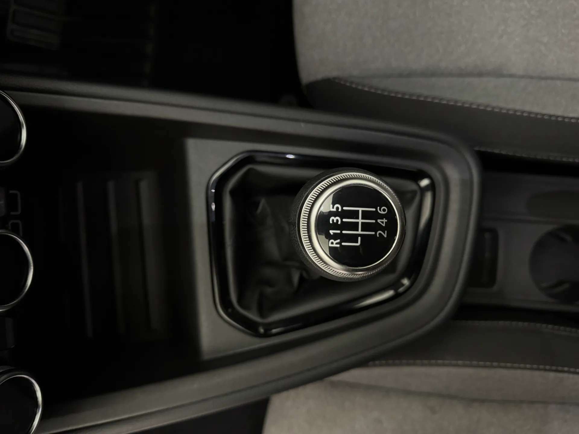 2024 RENAULT CLIO 2024 RENAULT CLIO