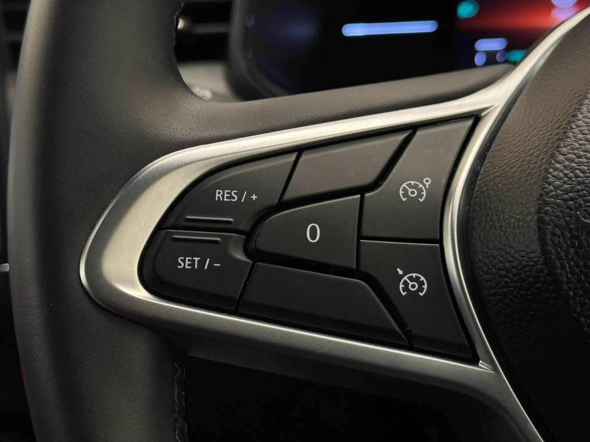 2024 RENAULT CLIO 2024 RENAULT CLIO