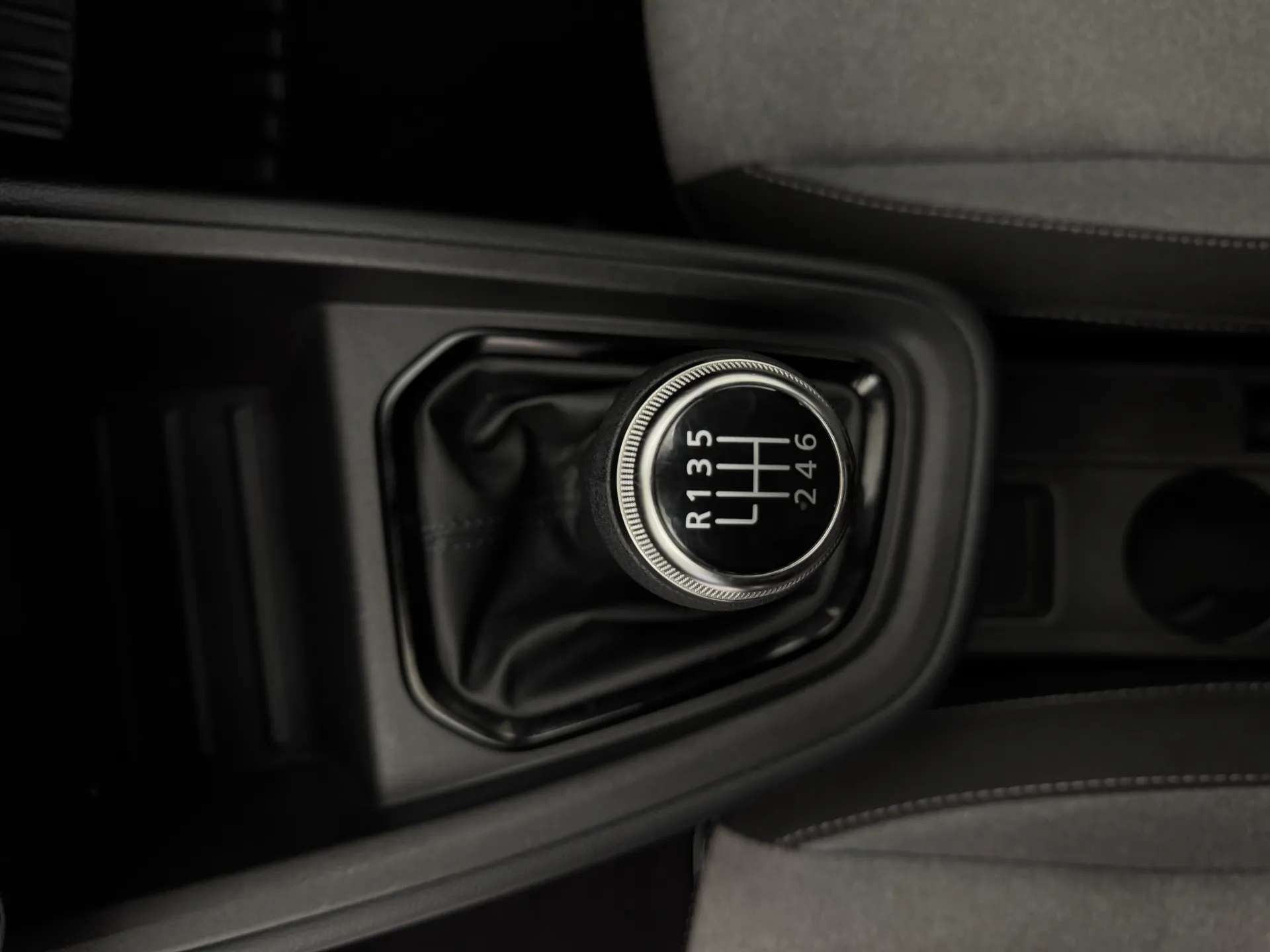 2024 RENAULT CLIO 2024 RENAULT CLIO