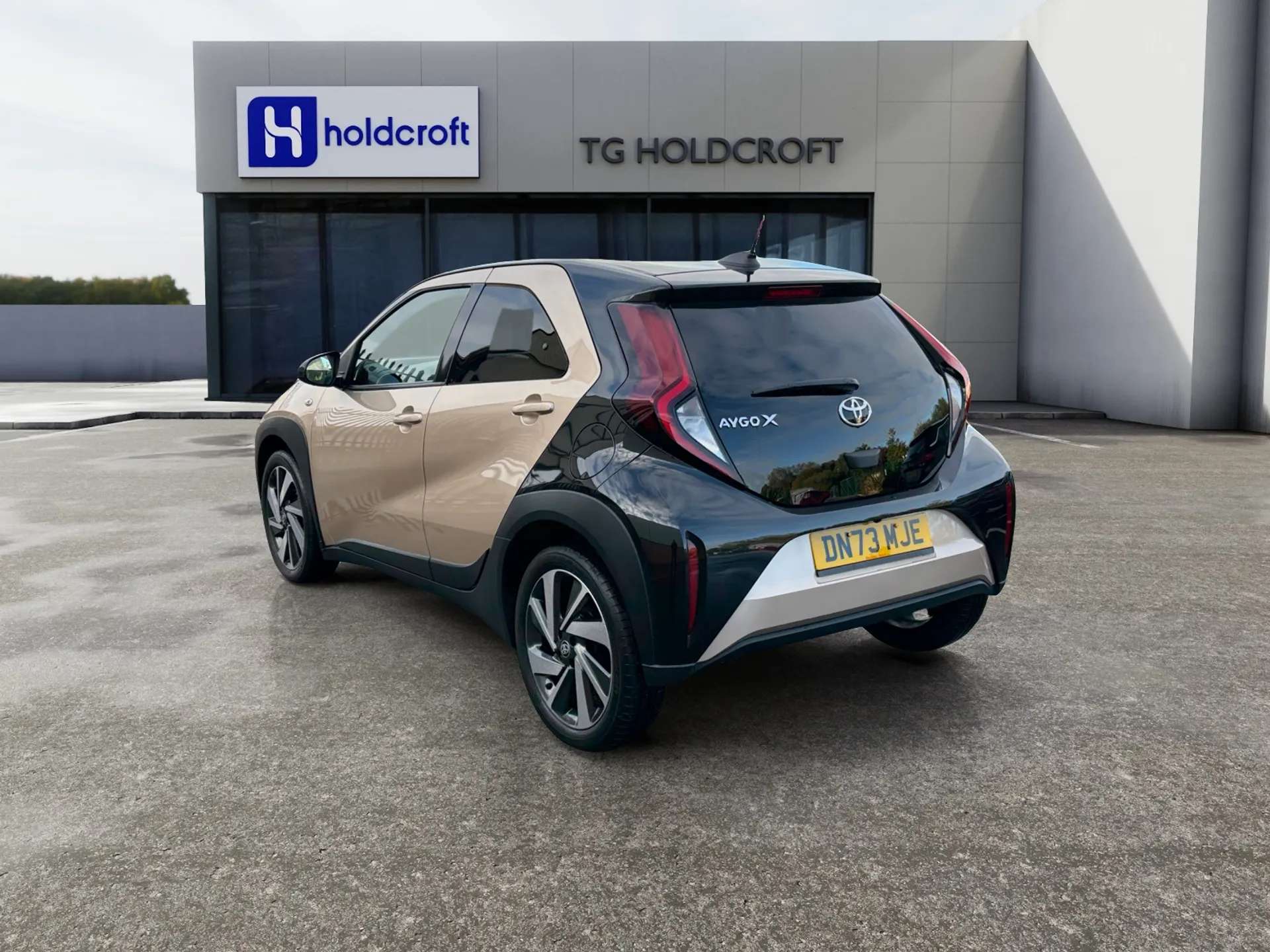 A 2023 TOYOTA AYGO X 1.0 VVT-i Edge 5dr A 2023 TOYOTA AYGO X 1.0 VVT-i Edge 5dr