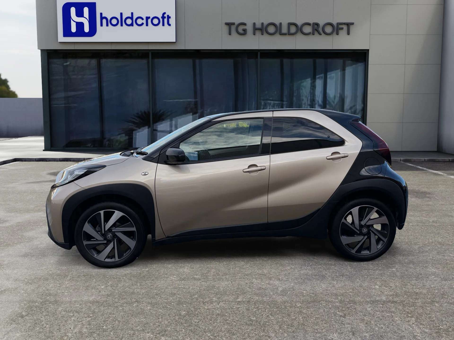 A 2023 TOYOTA AYGO X 1.0 VVT-i Edge 5dr A 2023 TOYOTA AYGO X 1.0 VVT-i Edge 5dr