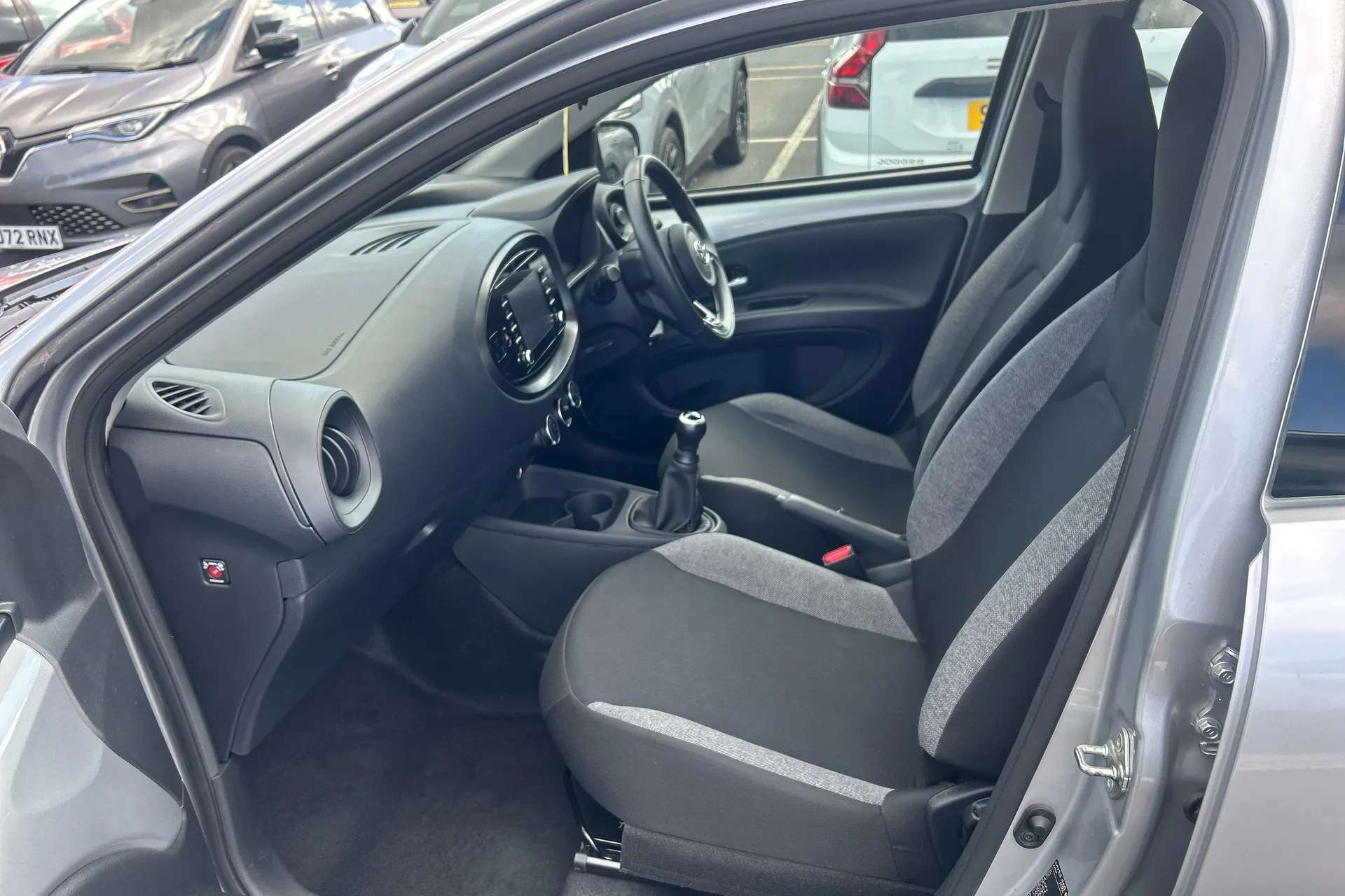 A 2023 TOYOTA AYGO X 1.0 VVT-i Pure 5dr A 2023 TOYOTA AYGO X 1.0 VVT-i Pure 5dr