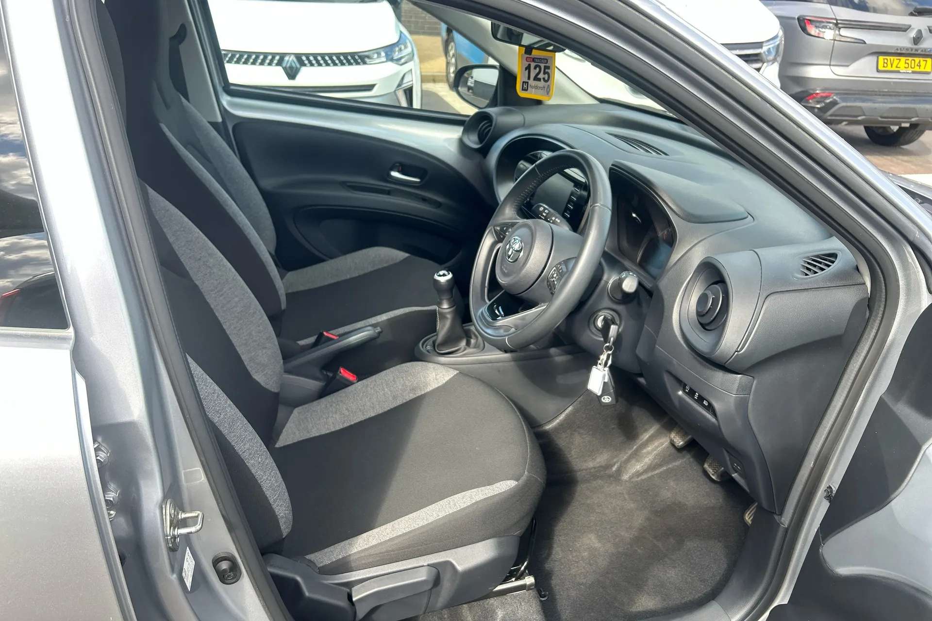 2023 TOYOTA AYGO X 2023 TOYOTA AYGO X