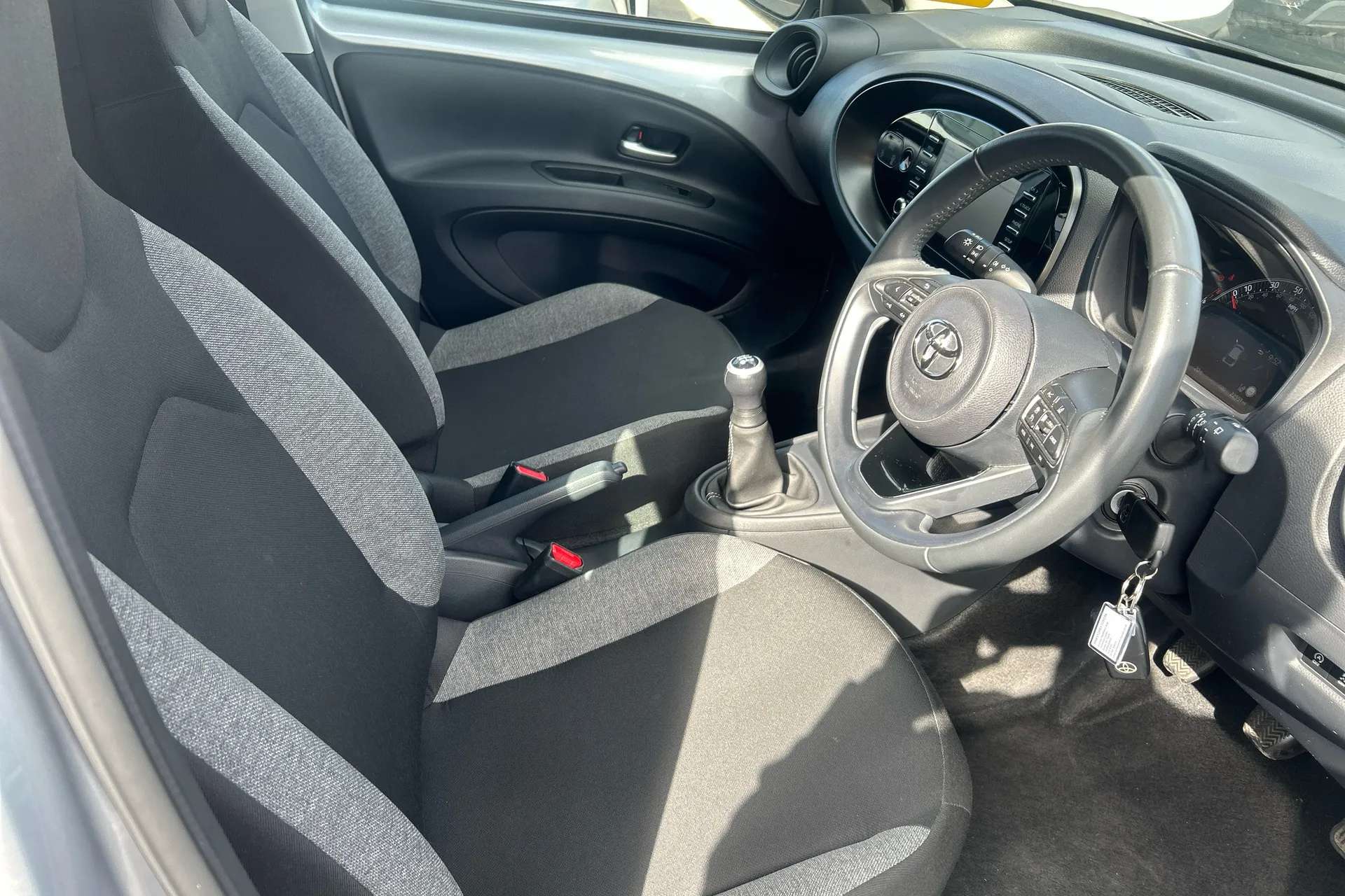 2023 TOYOTA AYGO X 2023 TOYOTA AYGO X
