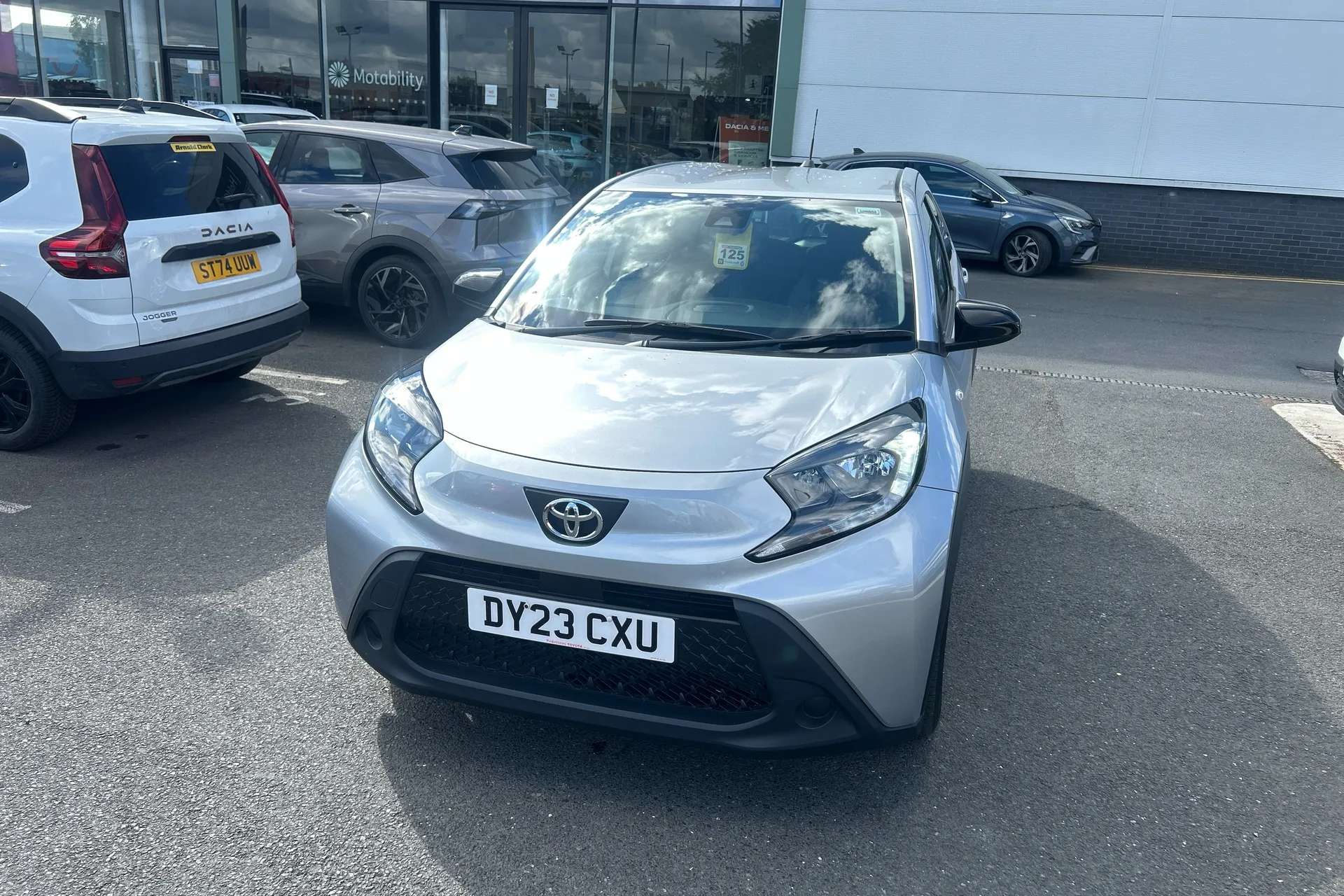 2023 TOYOTA AYGO X 2023 TOYOTA AYGO X