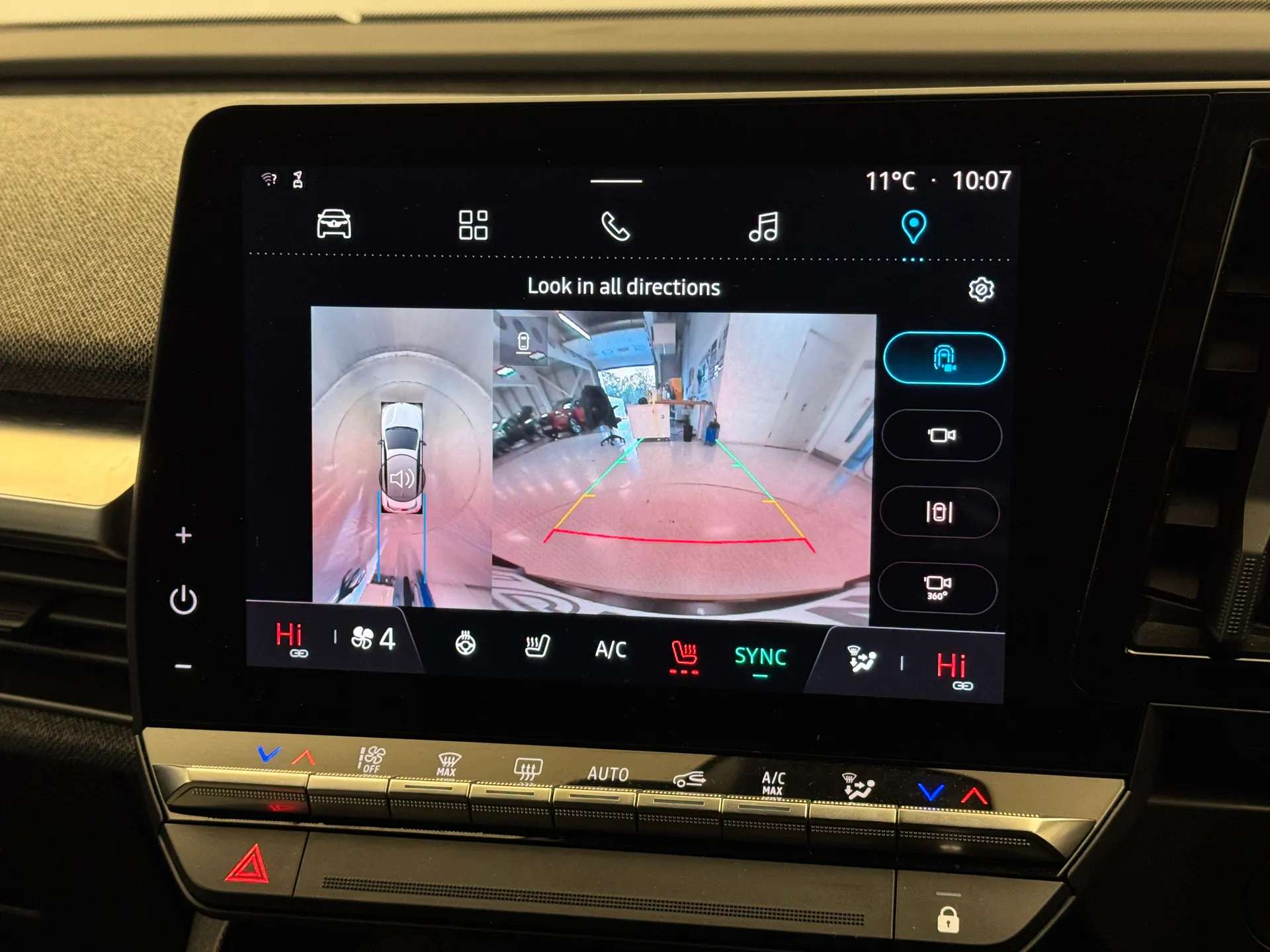 2023 RENAULT MEGANE E-TECH 2023 RENAULT MEGANE E-TECH