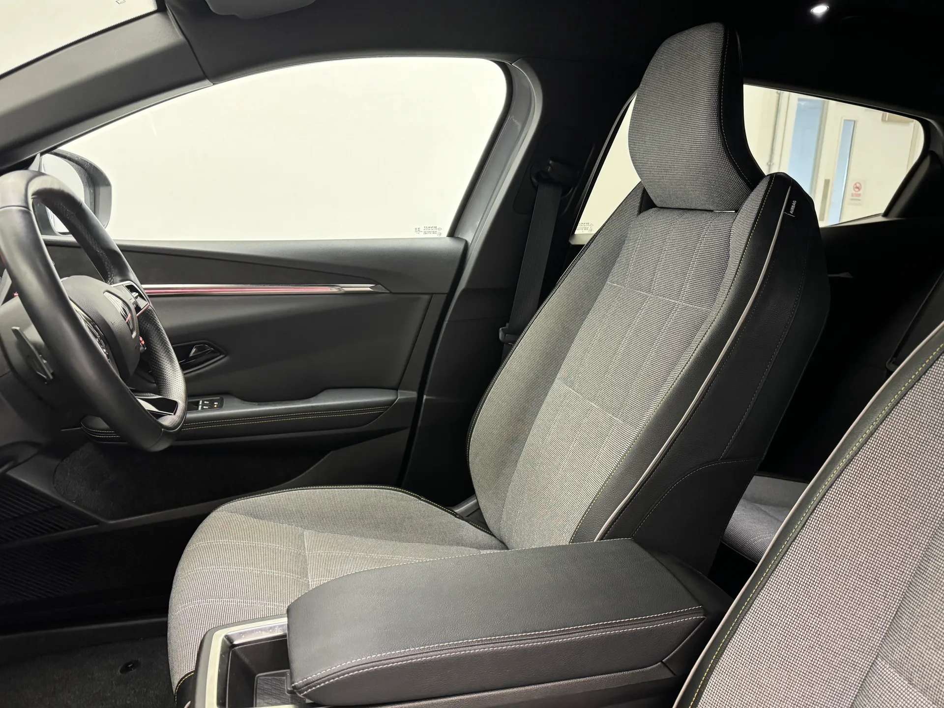 2022 RENAULT MEGANE E-TECH 2022 RENAULT MEGANE E-TECH