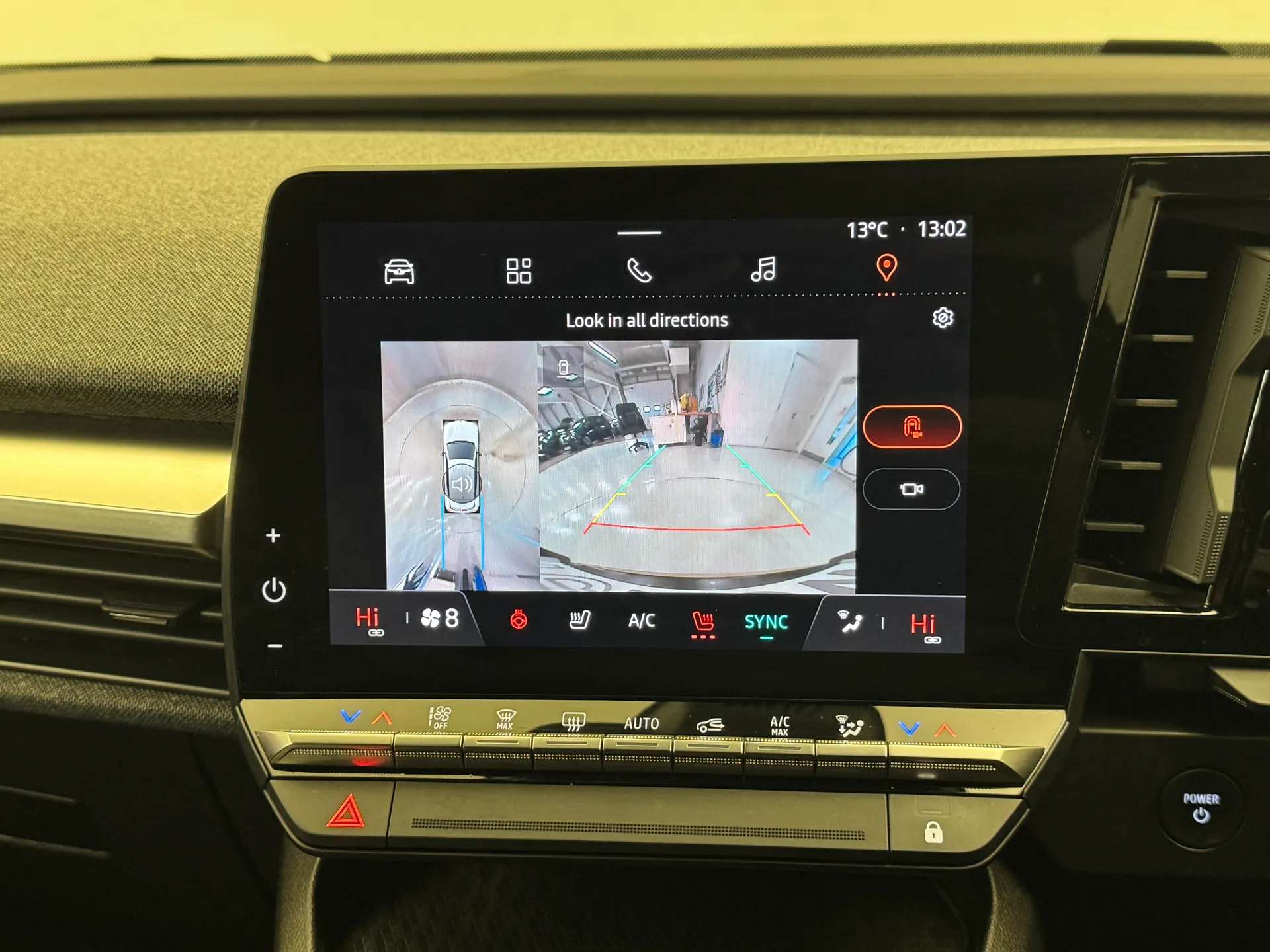 2022 RENAULT MEGANE E-TECH 2022 RENAULT MEGANE E-TECH