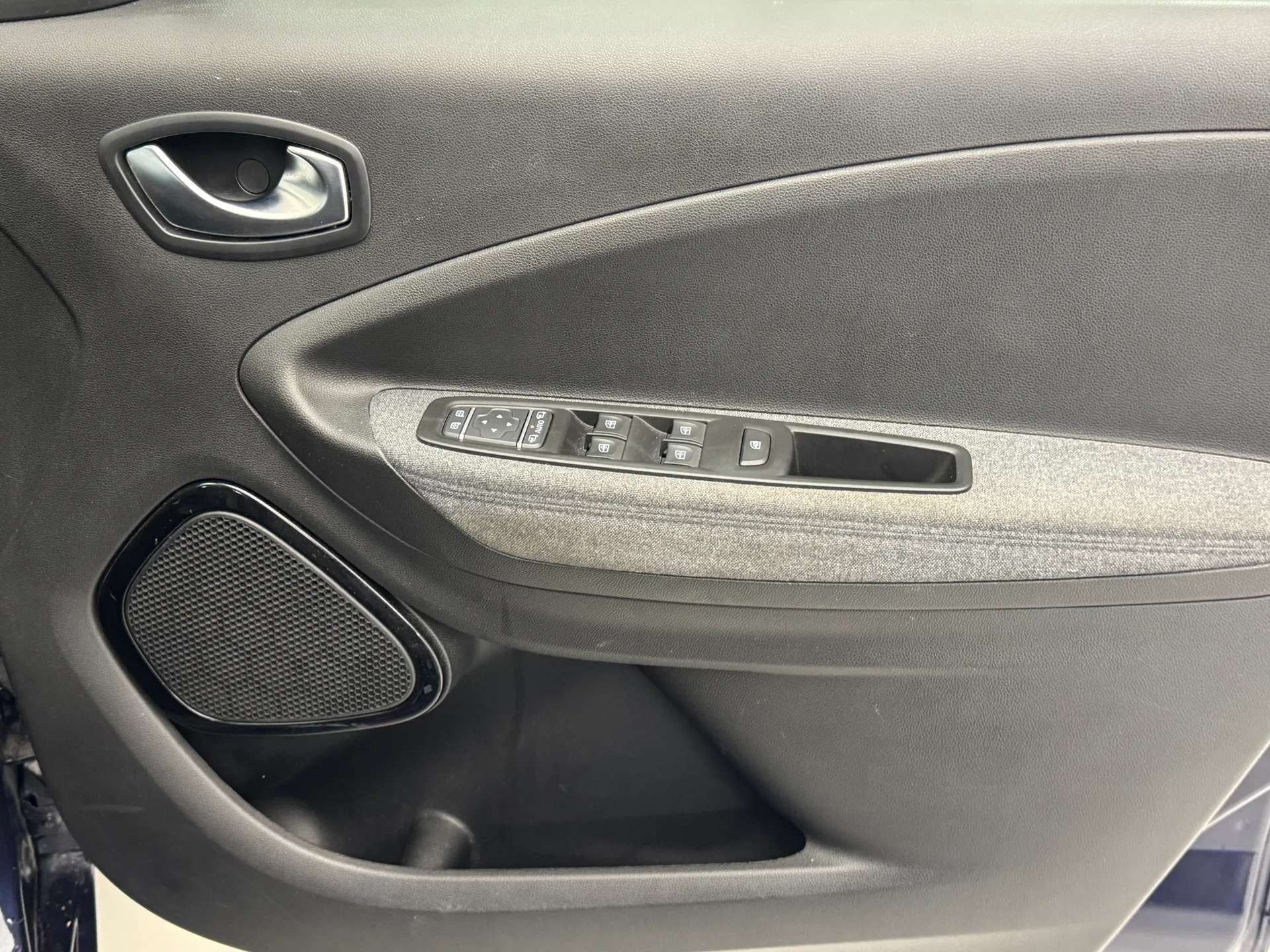 2021 RENAULT ZOE 2021 RENAULT ZOE