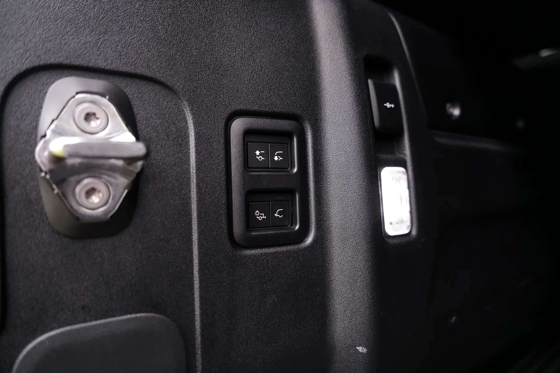 2021 LAND ROVER DEFENDER 2021 LAND ROVER DEFENDER