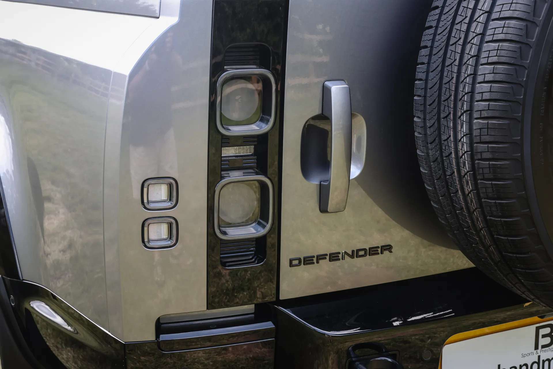 2024 LAND ROVER DEFENDER 2024 LAND ROVER DEFENDER