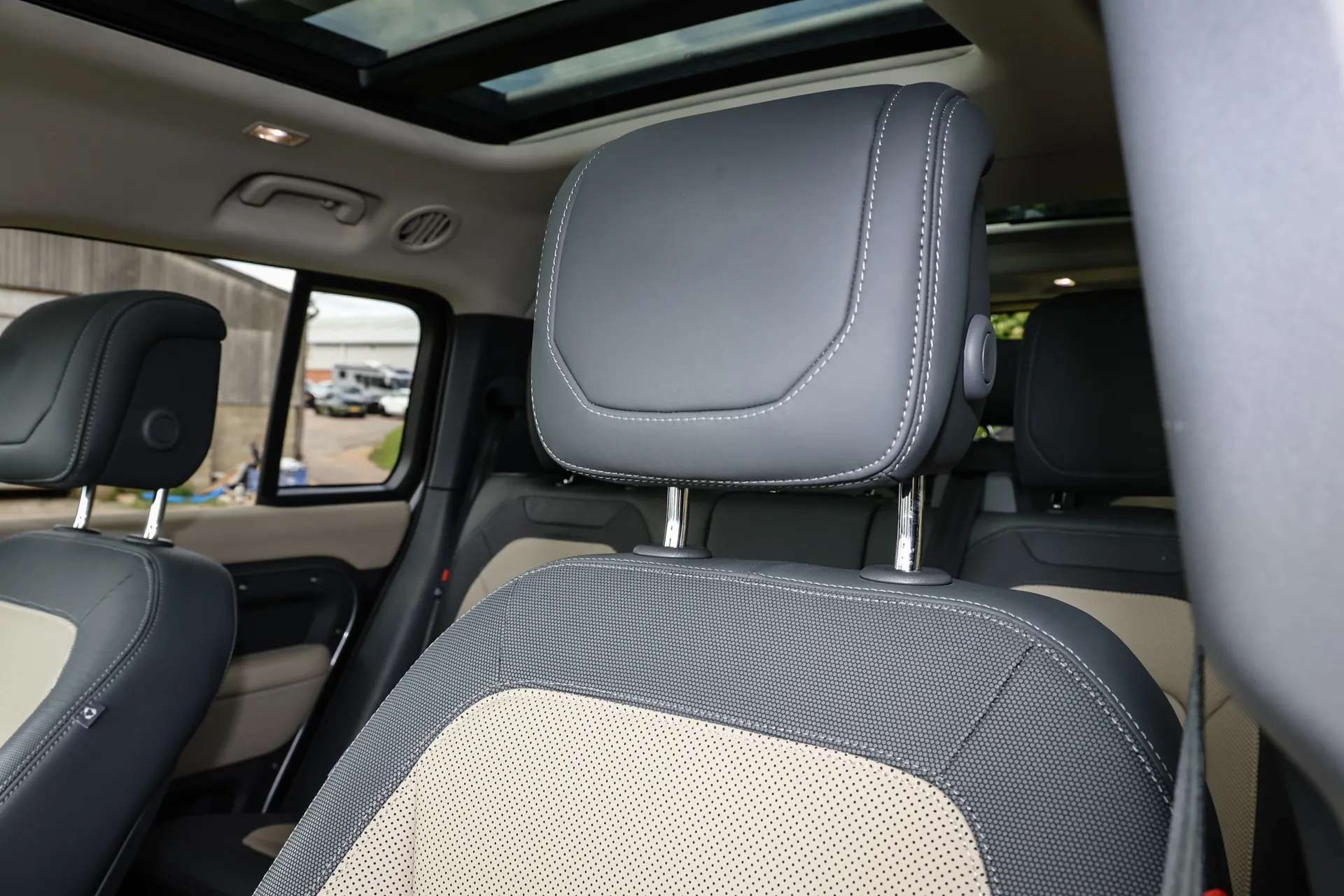 2024 LAND ROVER DEFENDER 2024 LAND ROVER DEFENDER