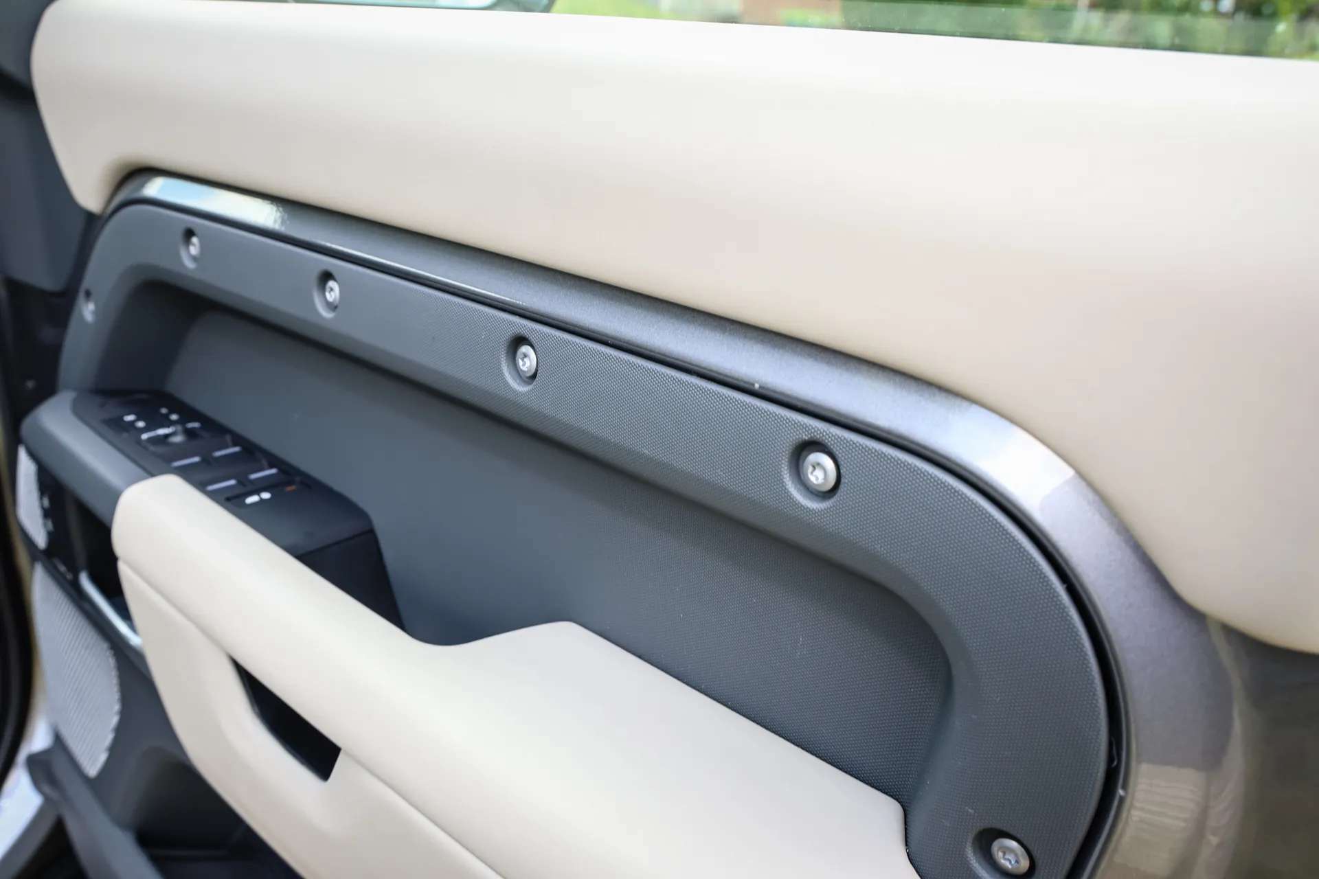 2024 LAND ROVER DEFENDER 2024 LAND ROVER DEFENDER