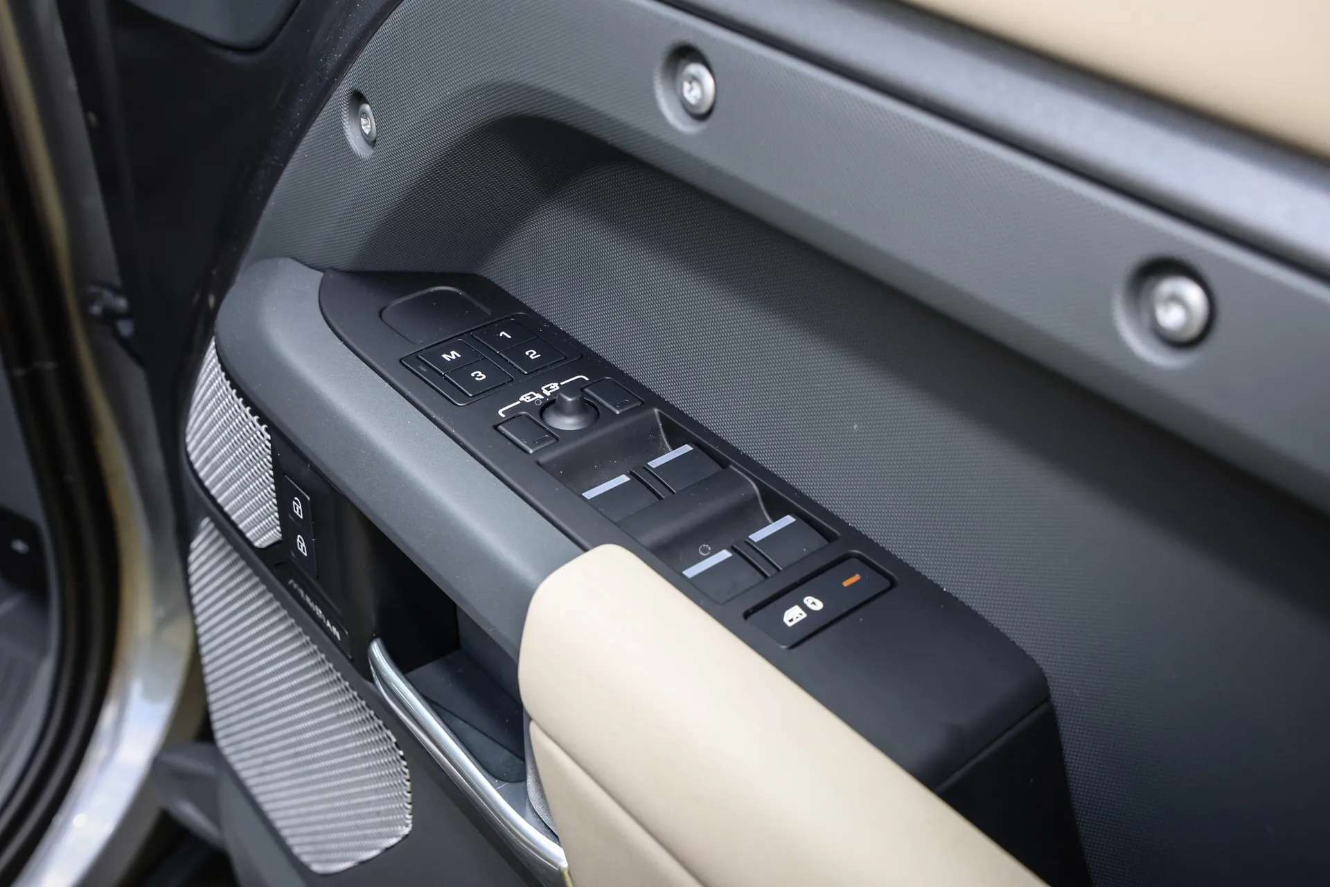 2024 LAND ROVER DEFENDER 2024 LAND ROVER DEFENDER