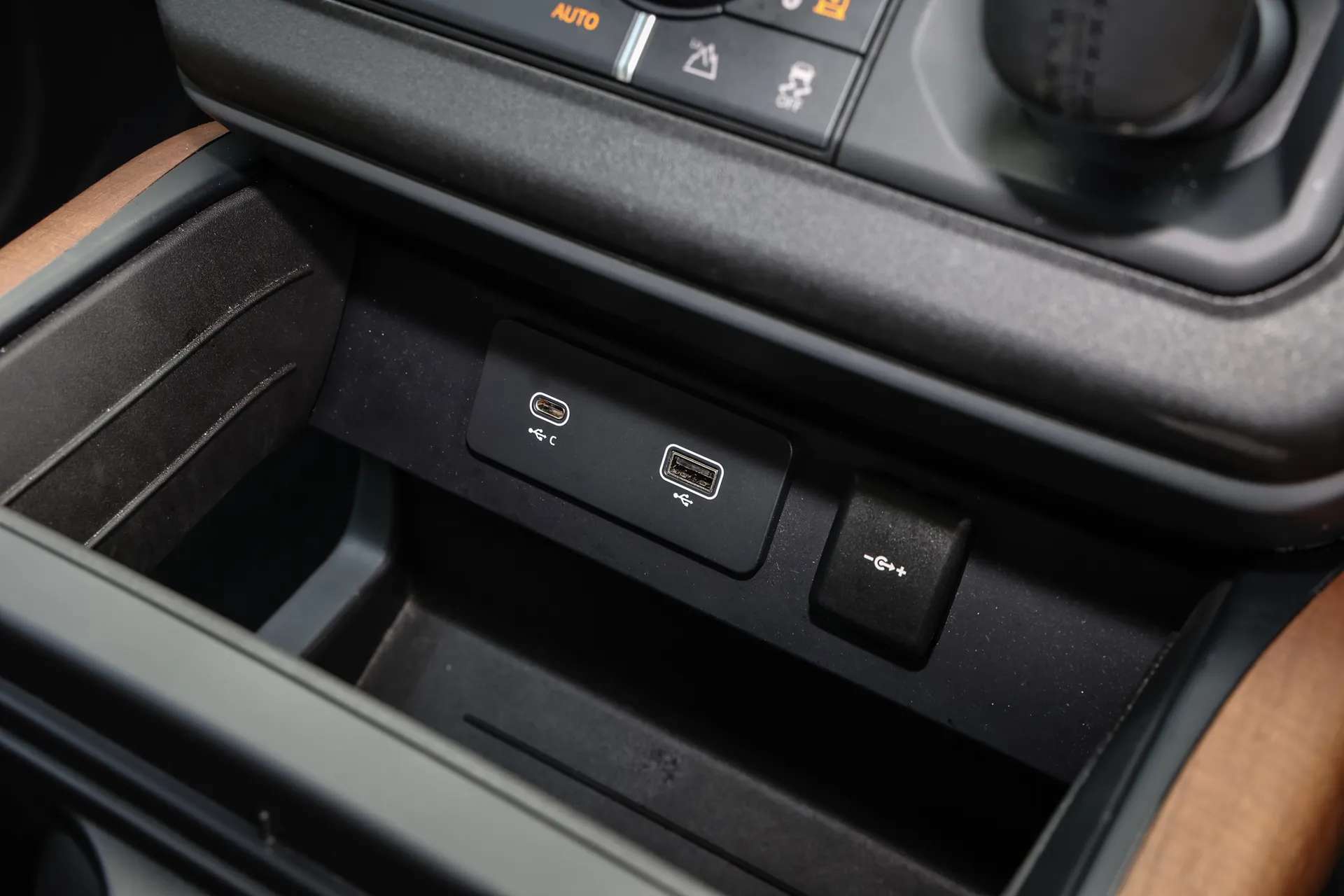 2024 LAND ROVER DEFENDER 2024 LAND ROVER DEFENDER