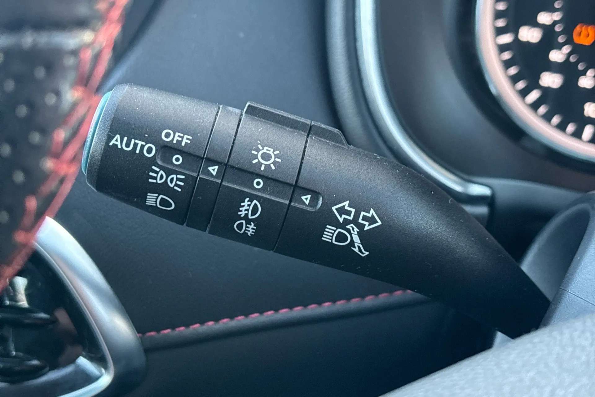 2020 MG MOTOR UK HS 2020 MG MOTOR UK HS