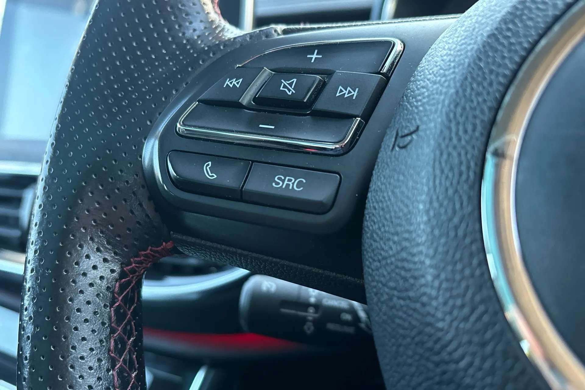 2020 MG MOTOR UK HS 2020 MG MOTOR UK HS