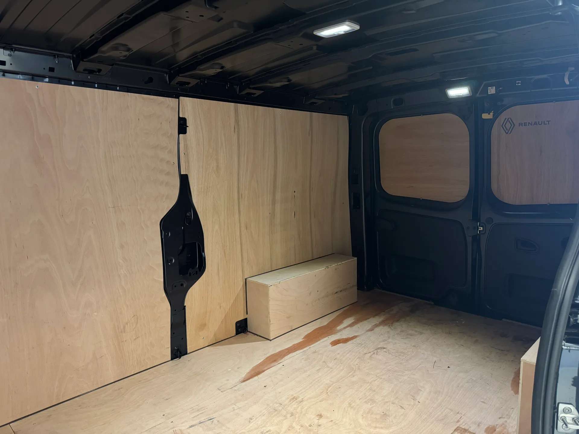 2026 RENAULT TRAFIC 2026 RENAULT TRAFIC