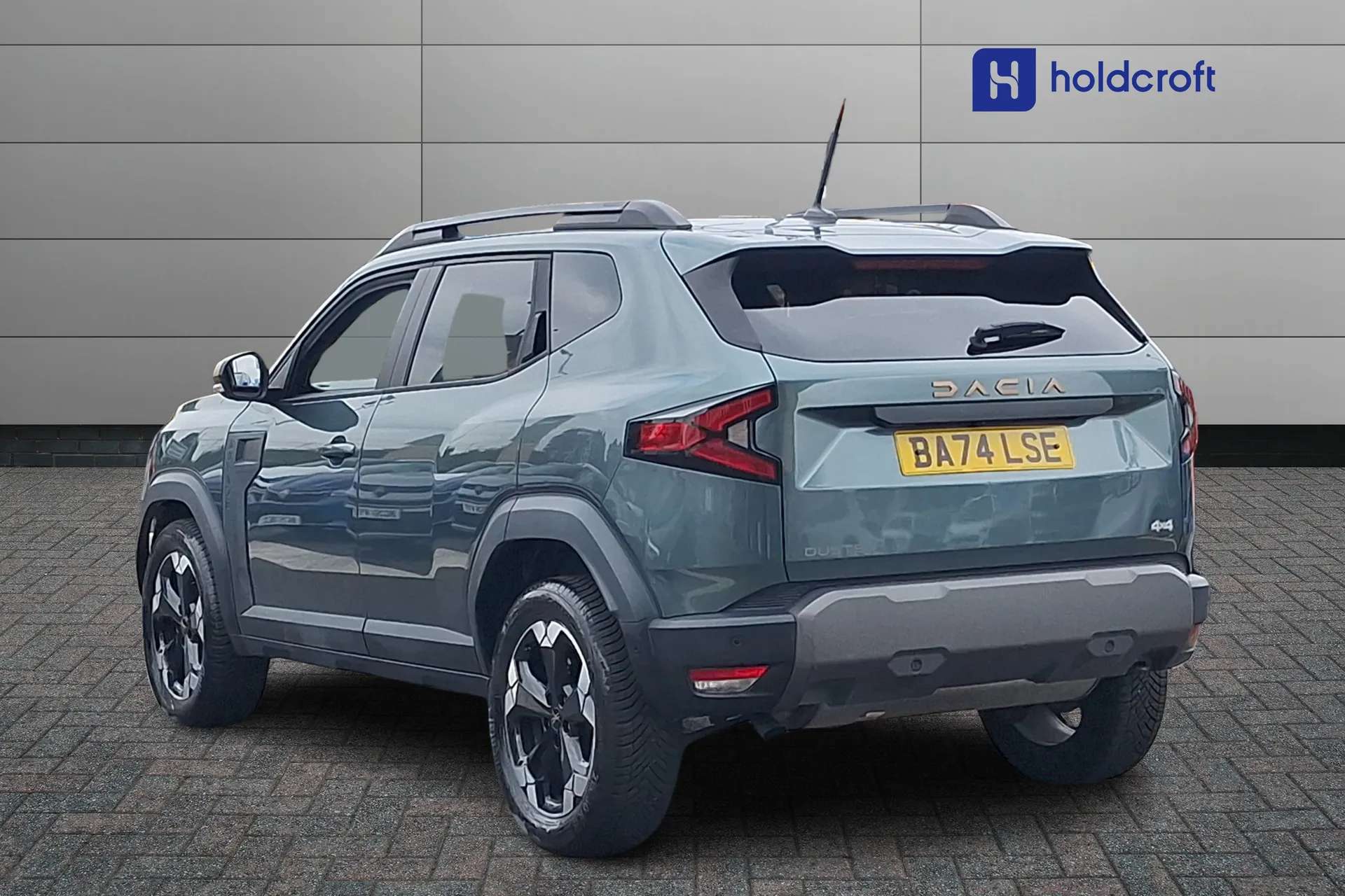 A 2024 DACIA DUSTER 1.2 TCe 130 Extreme 5dr 4X4 A 2024 DACIA DUSTER 1.2 TCe 130 Extreme 5dr 4X4