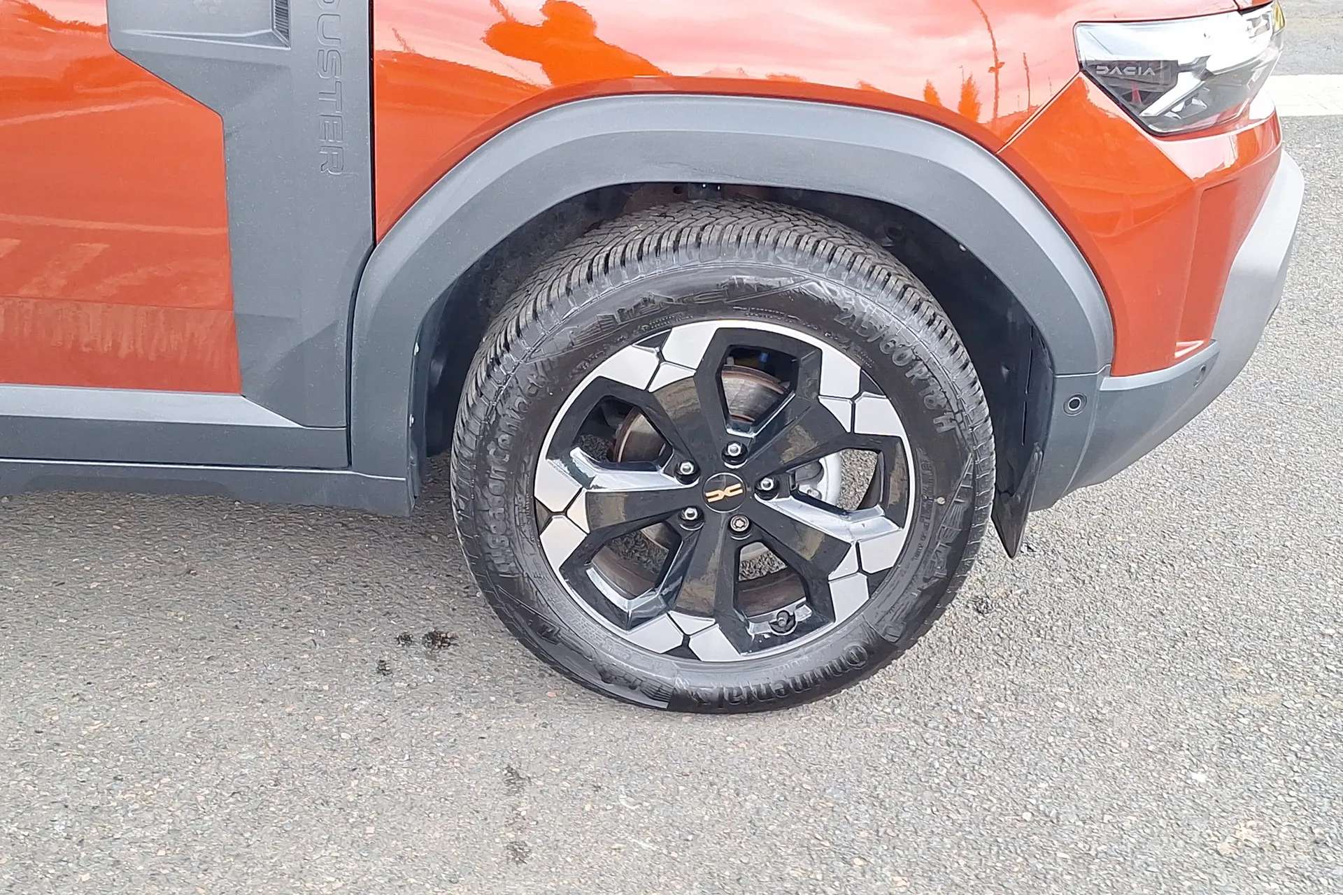 A 2025 DACIA DUSTER 1.2 TCe 130 Extreme 5dr 4X4 A 2025 DACIA DUSTER 1.2 TCe 130 Extreme 5dr 4X4