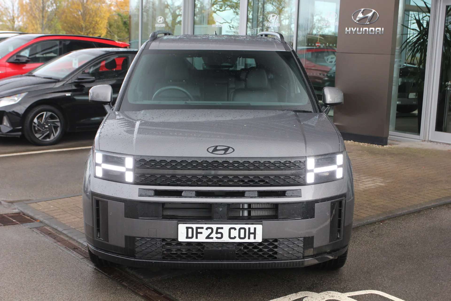 A 2025 HYUNDAI SANTA FE 1.6 TGDi Plug-in Hybrid Calligraphy 5dr 4WD Auto A 2025 HYUNDAI SANTA FE 1.6 TGDi Plug-in Hybrid Calligraphy 5dr 4WD Auto