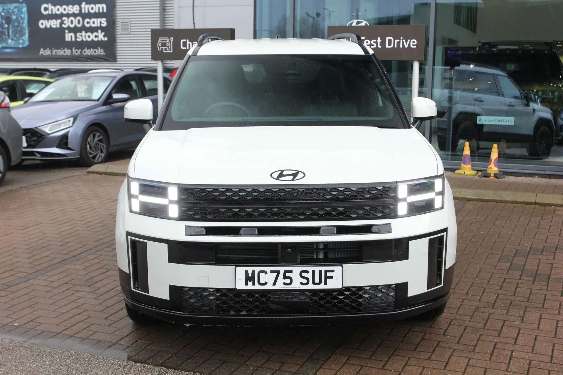 A 2026 HYUNDAI SANTA FE 1.6 TGDi Plug-in Hybrid Calligraphy 5dr 4WD Auto ZERO DEPOSIT FINANCE AVAILABLE A 2026 HYUNDAI SANTA FE 1.6 TGDi Plug-in Hybrid Calligraphy 5dr 4WD Auto ZERO DEPOSIT FINANCE AVAILABLE
