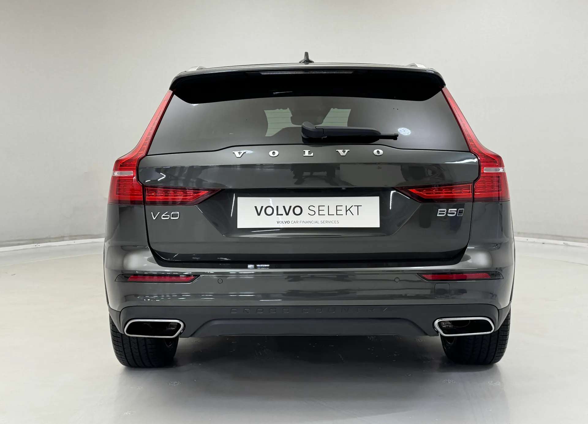 2021 VOLVO V60 2021 VOLVO V60