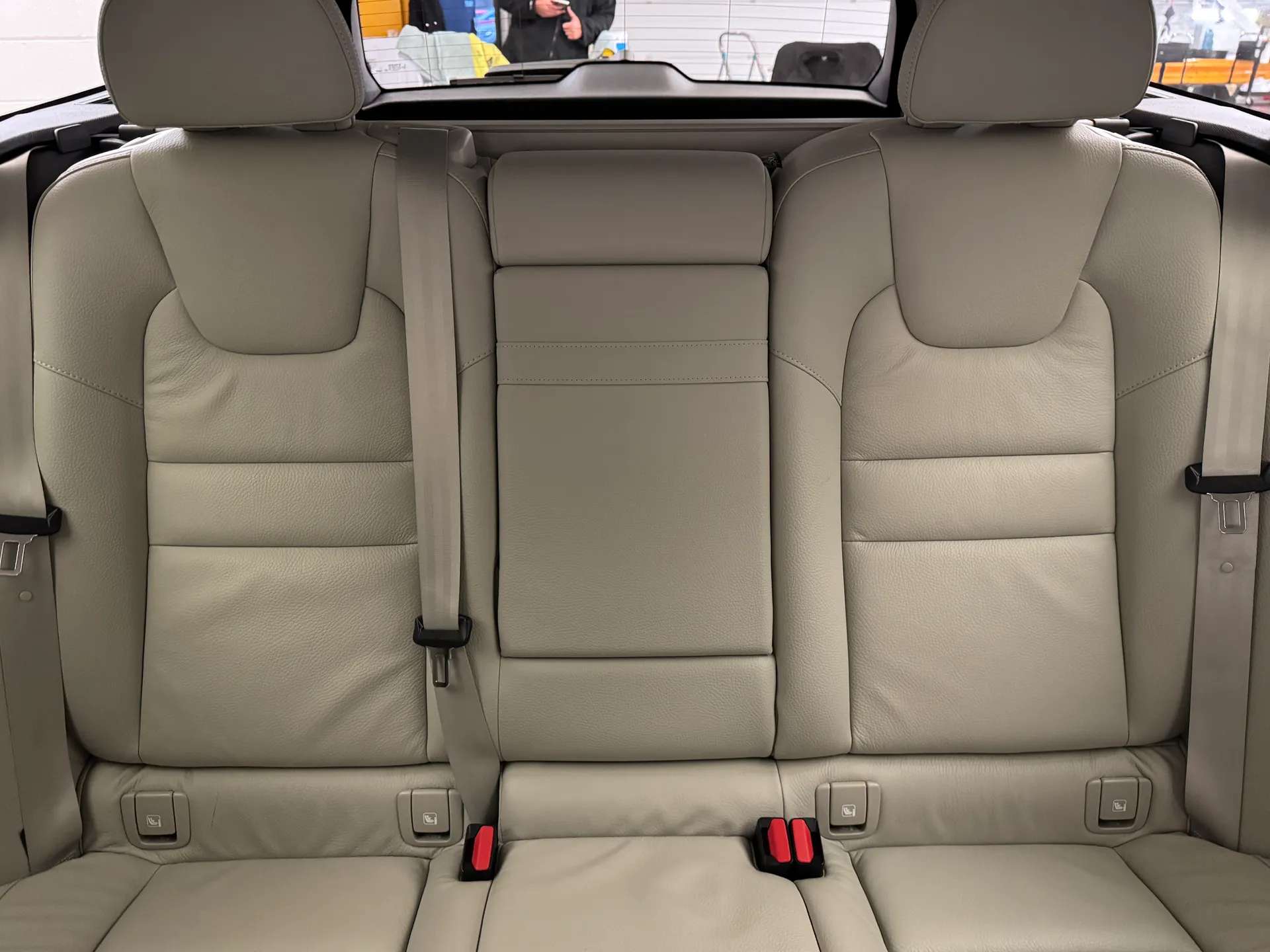 2021 VOLVO V60 2021 VOLVO V60