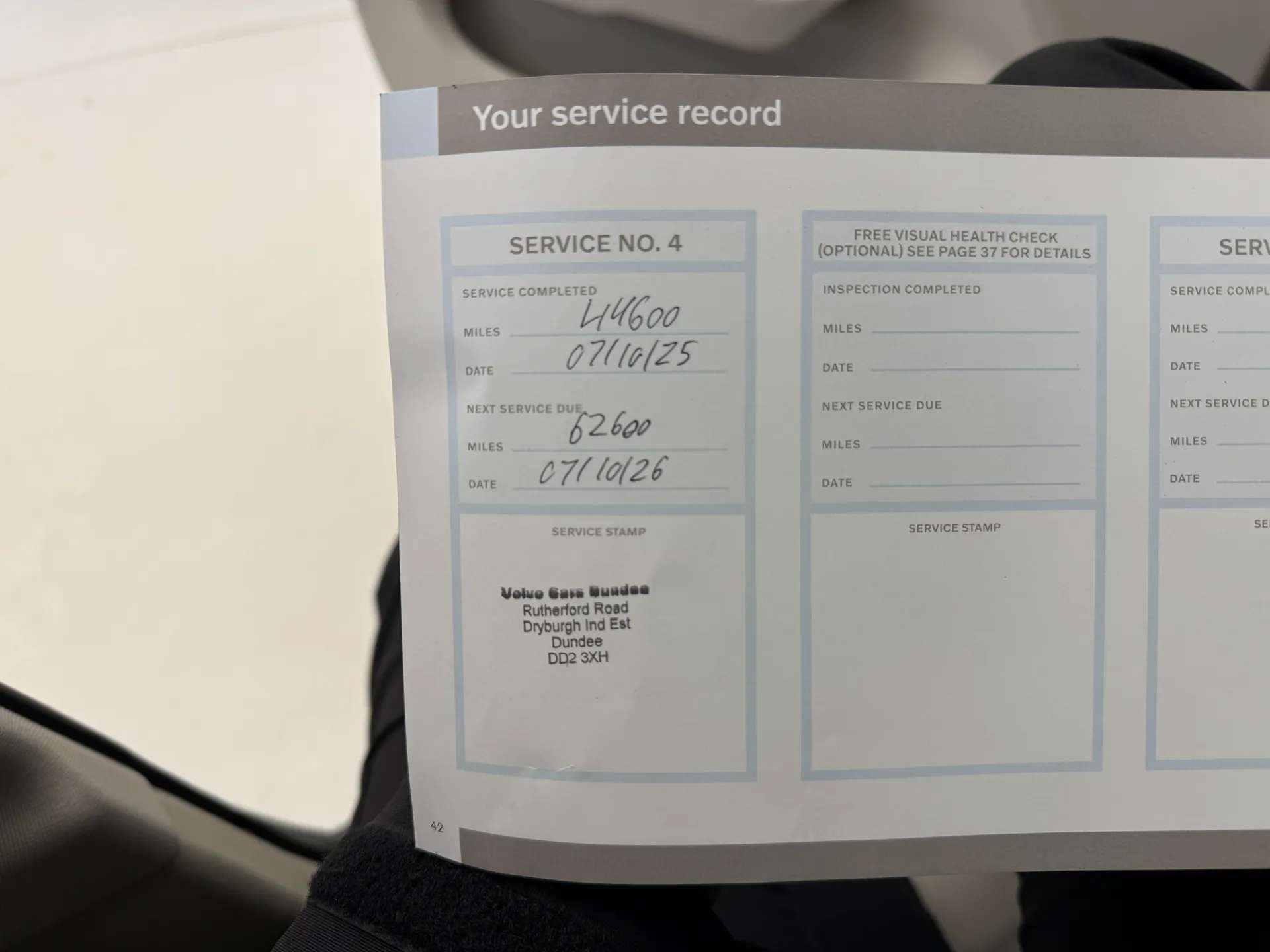 2021 VOLVO V60 2021 VOLVO V60