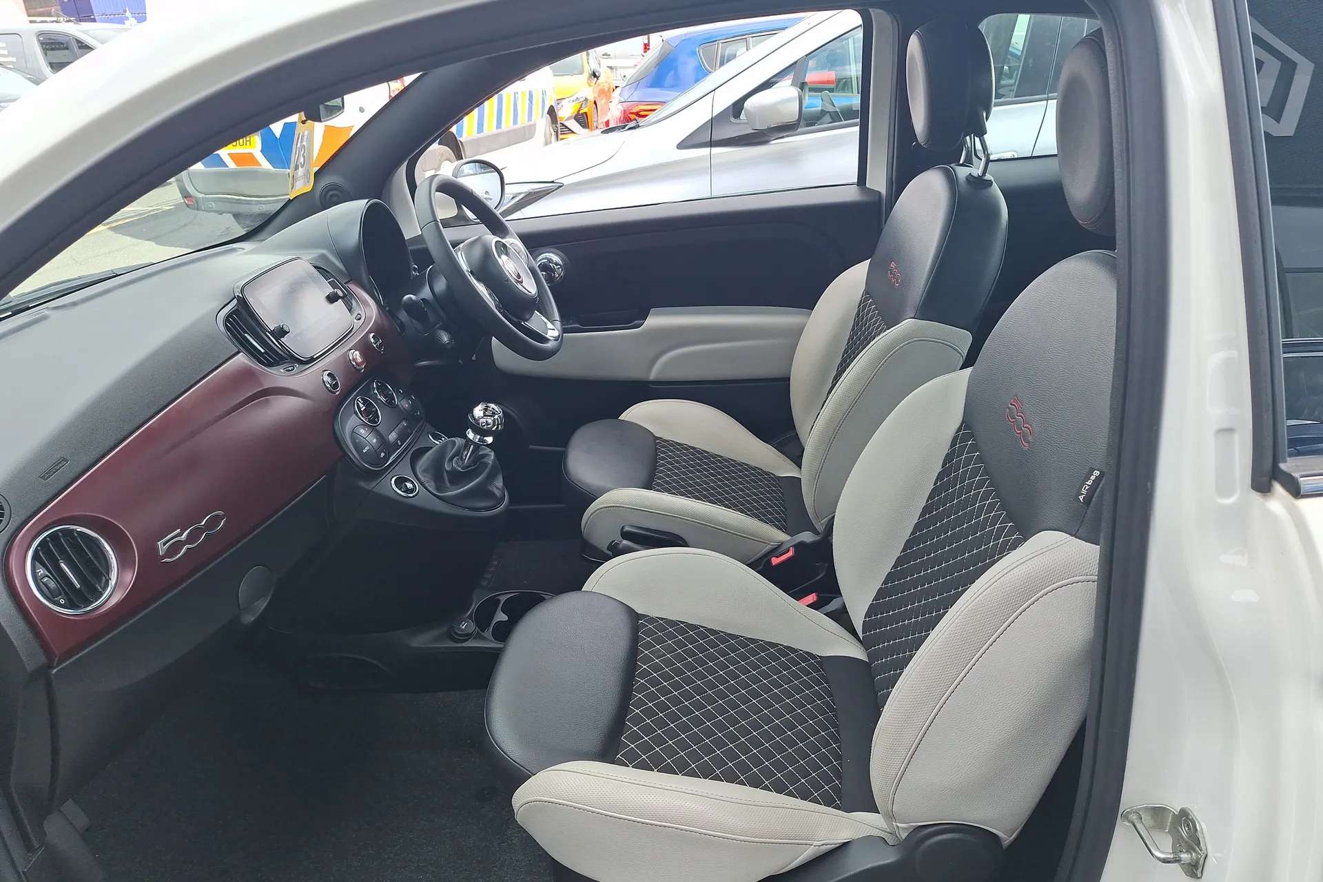 2021 FIAT 500 2021 FIAT 500