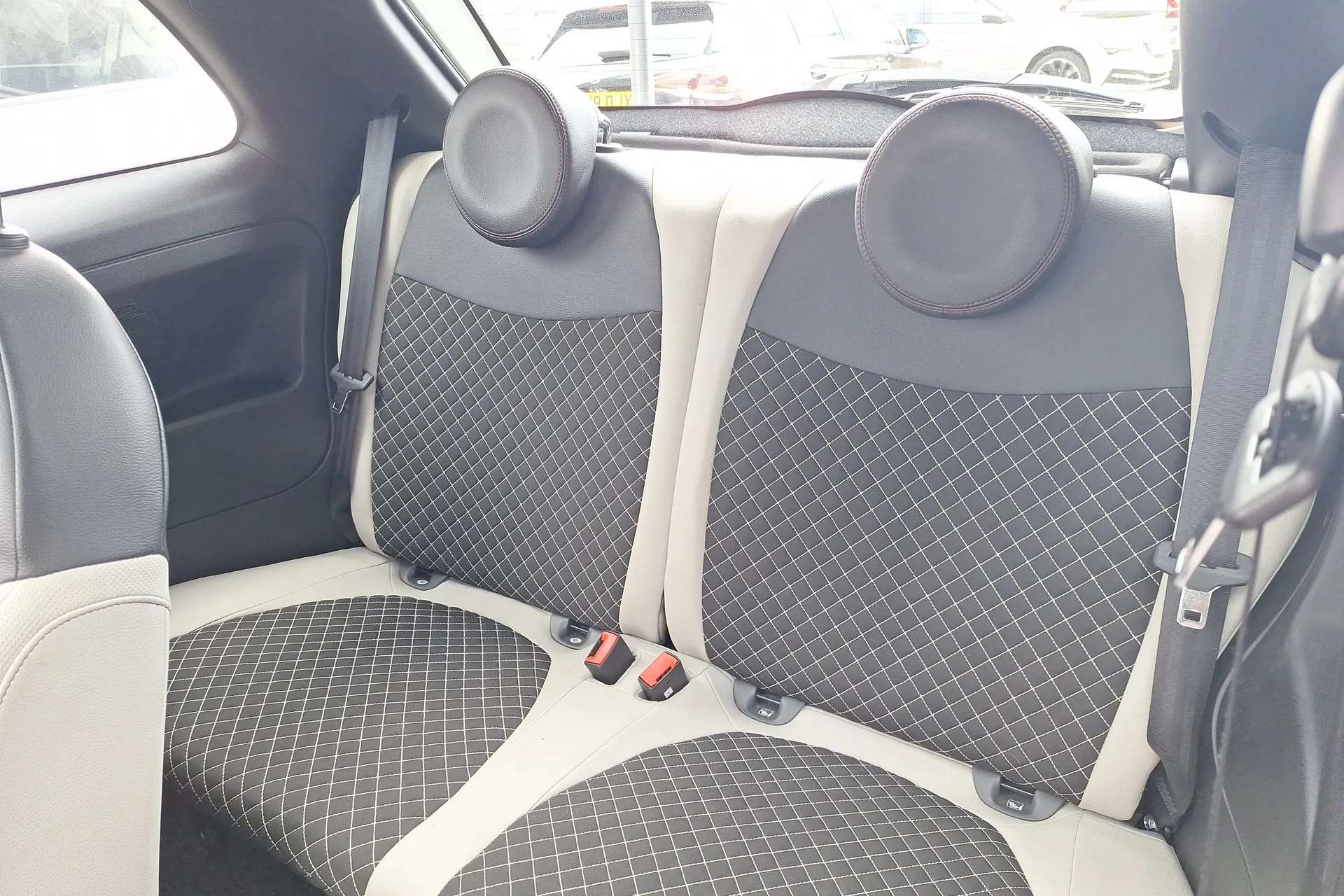 2021 FIAT 500 2021 FIAT 500