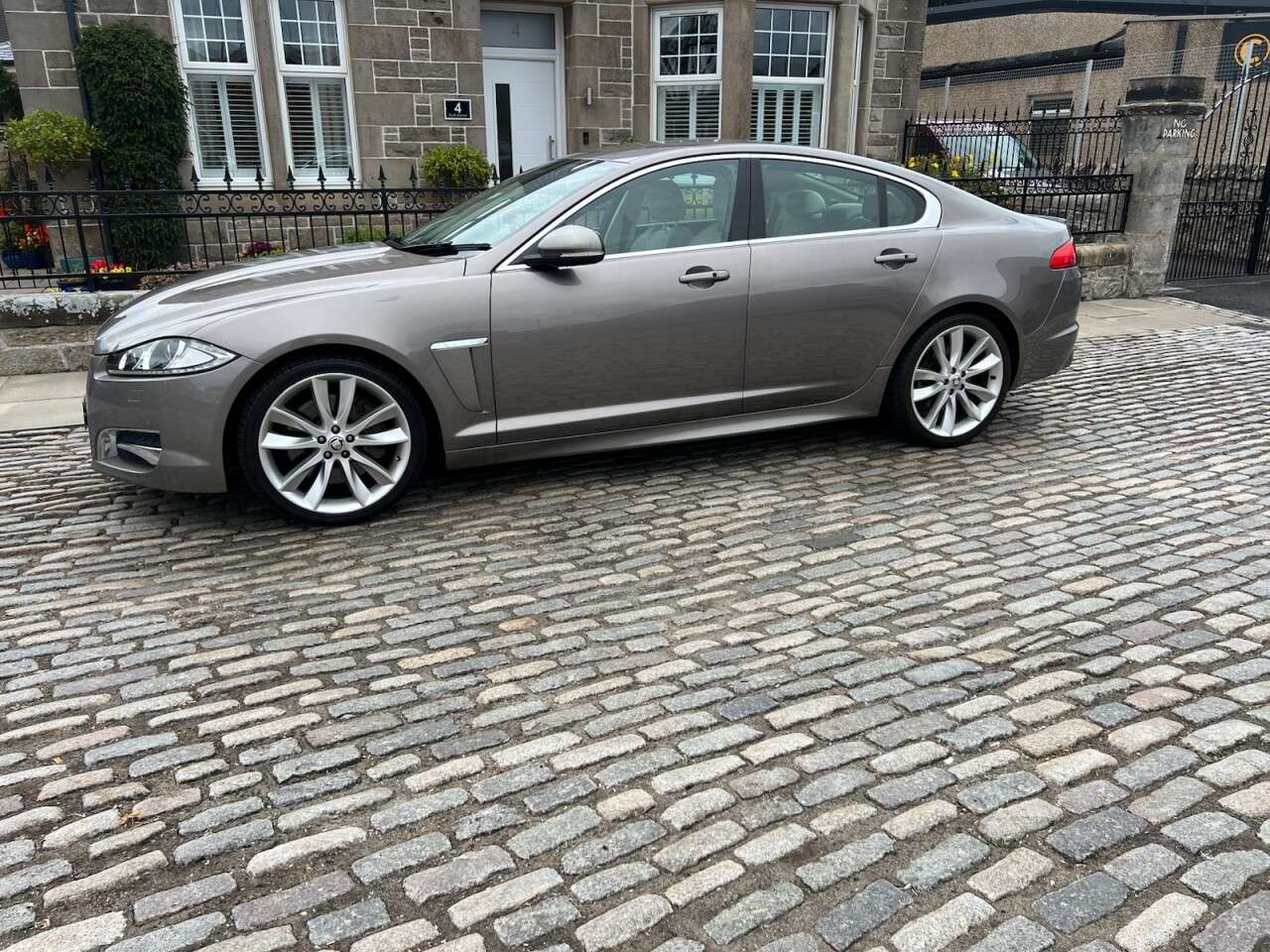 2013 JAGUAR XF 2013 JAGUAR XF