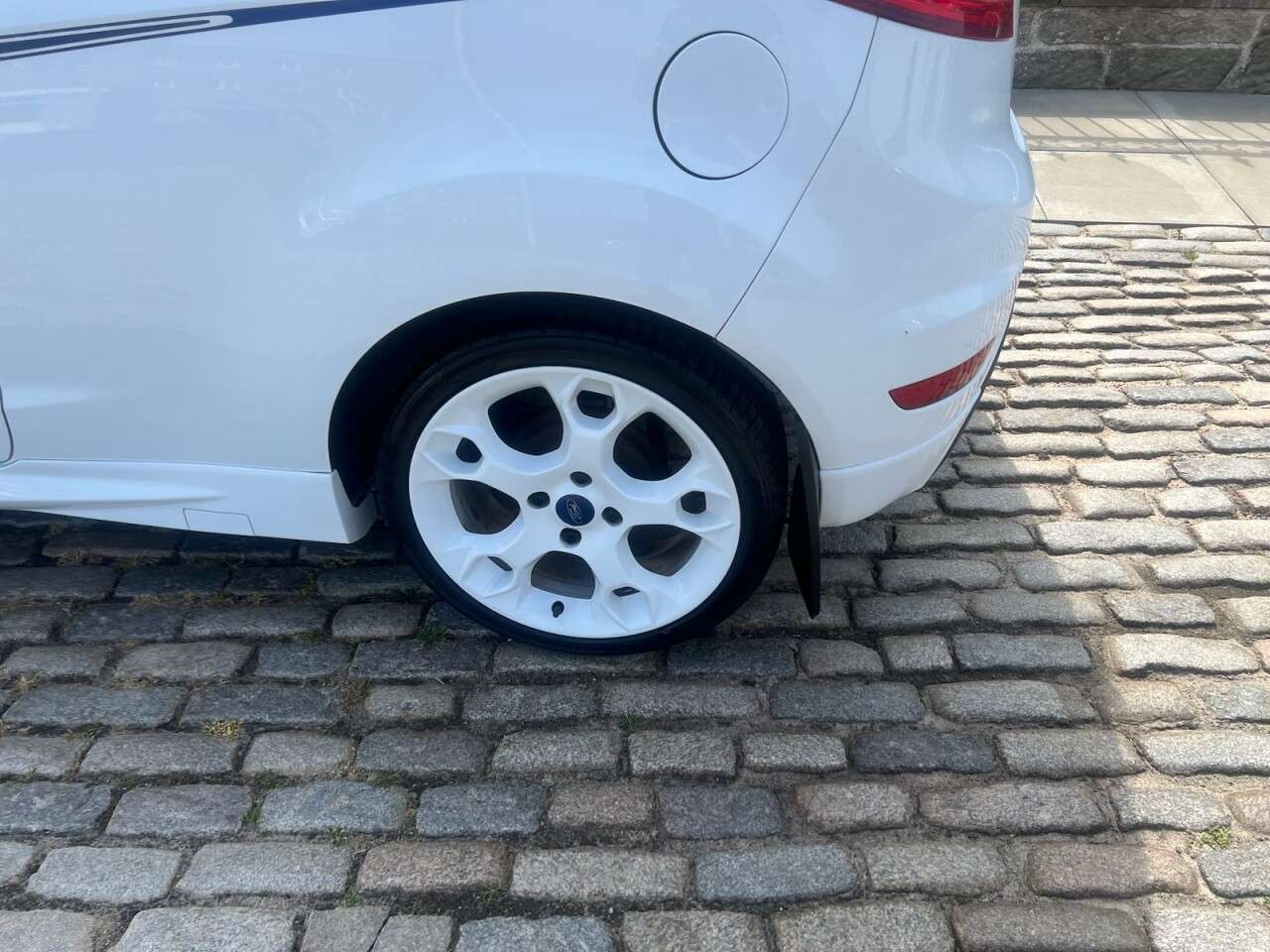 2011 FORD FIESTA 2011 FORD FIESTA