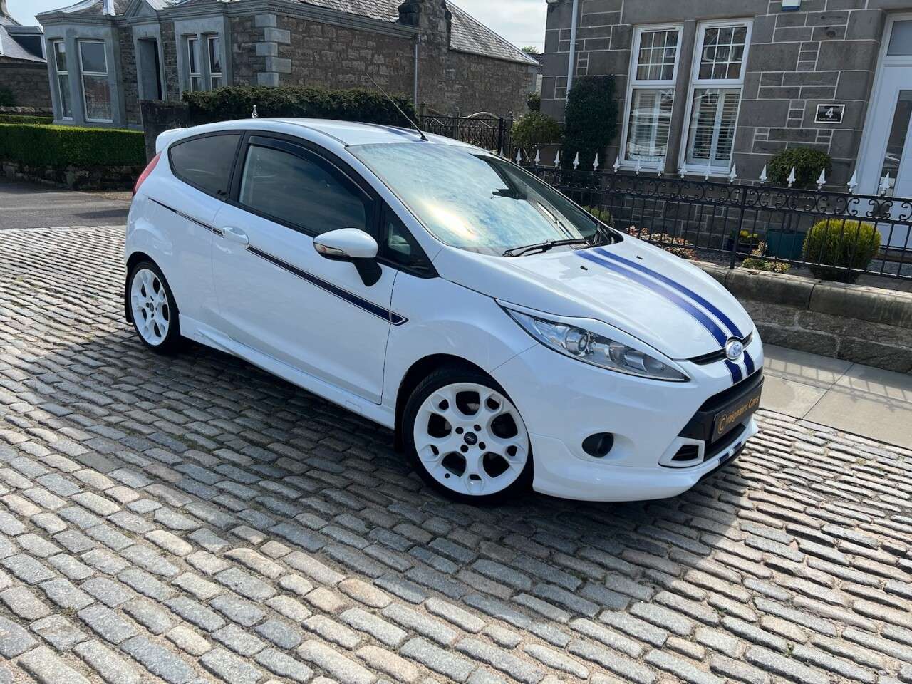 2011 FORD FIESTA 2011 FORD FIESTA